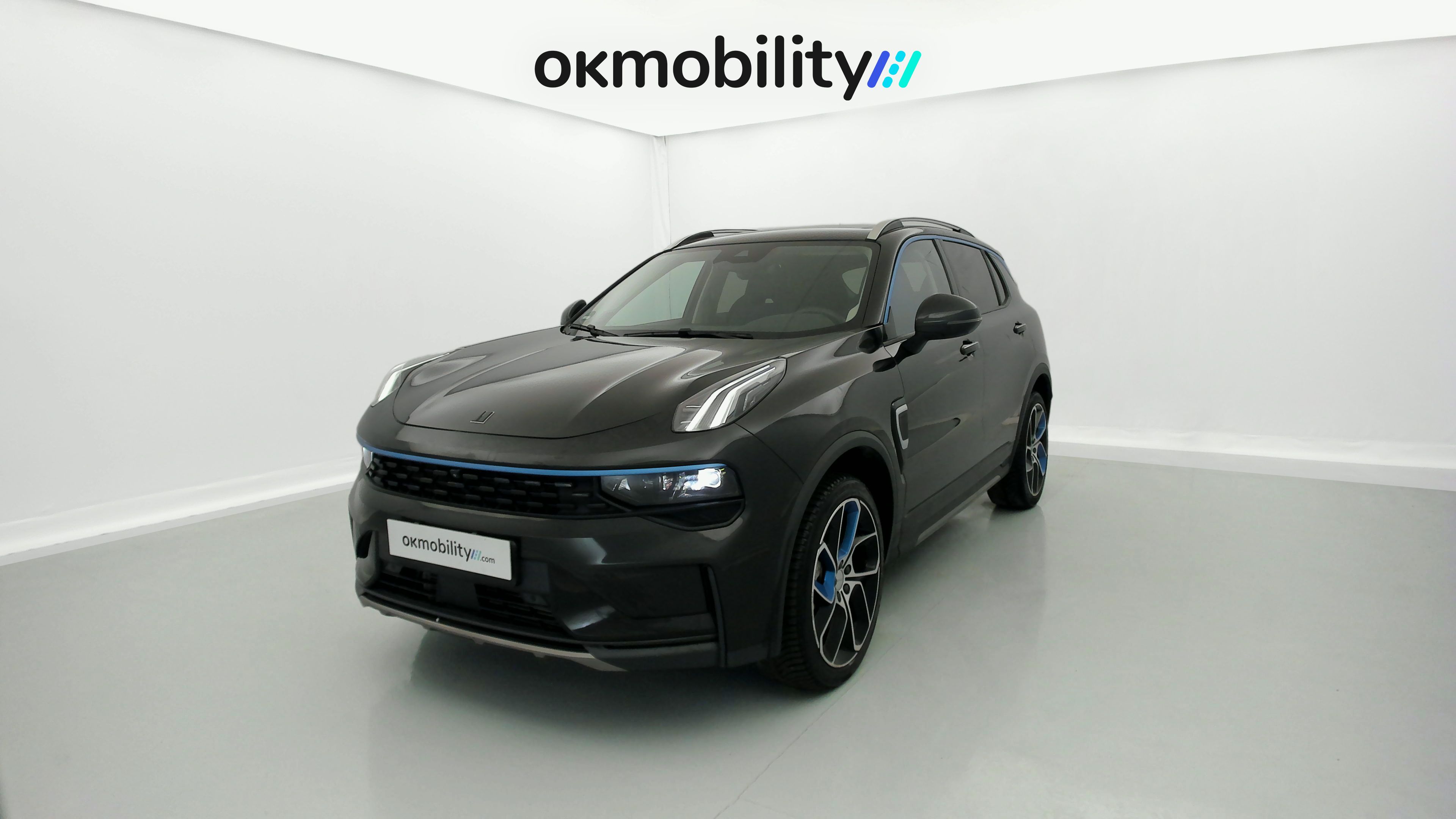 lynk&co 1 nv 1.5 PHEV 261 2022 black 1