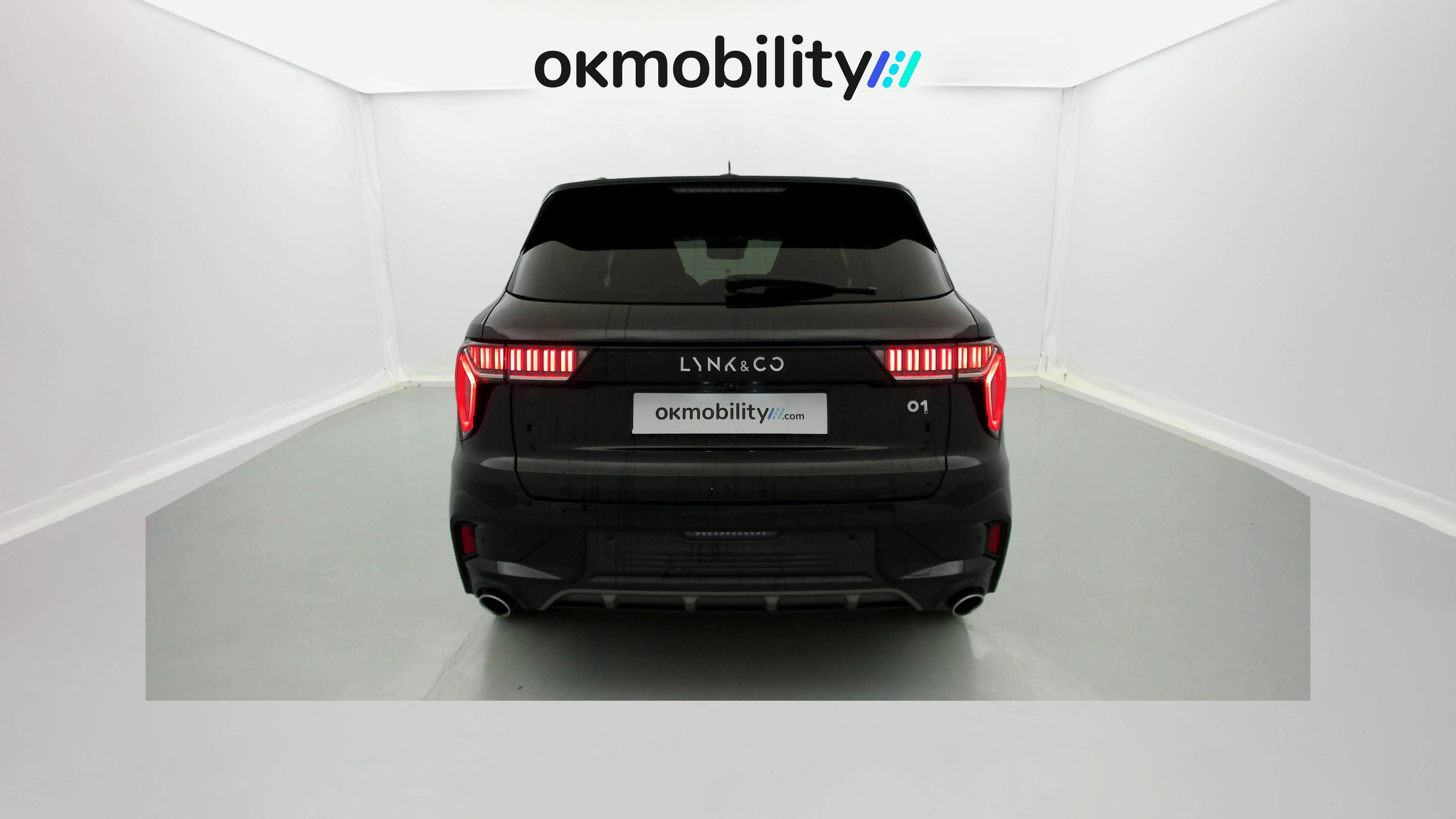 lynk&co 1 nv 1.5 PHEV 261 2022 black 10