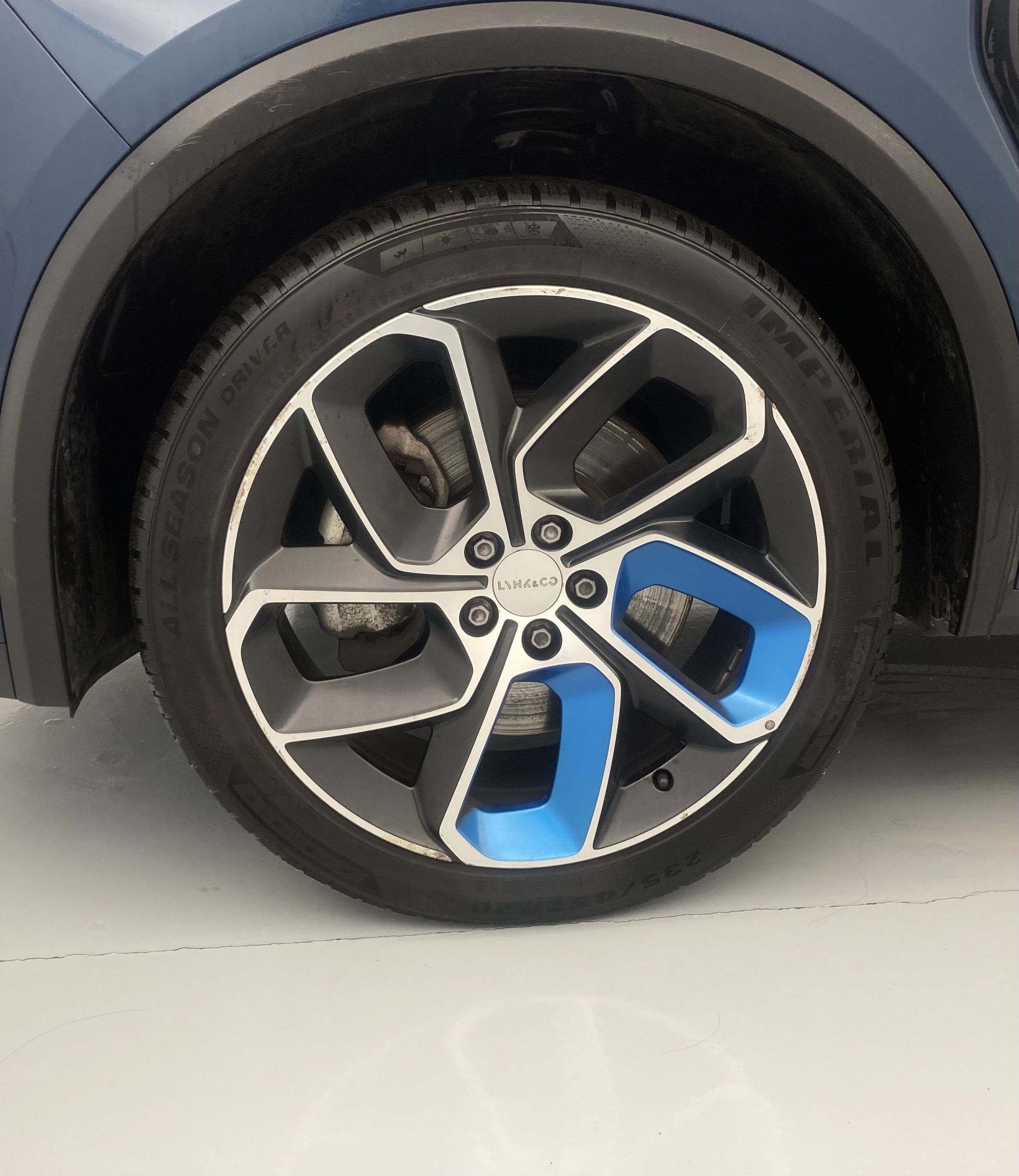 lynk&co 1 nv 1.5 PHEV 261 2022 blue 29