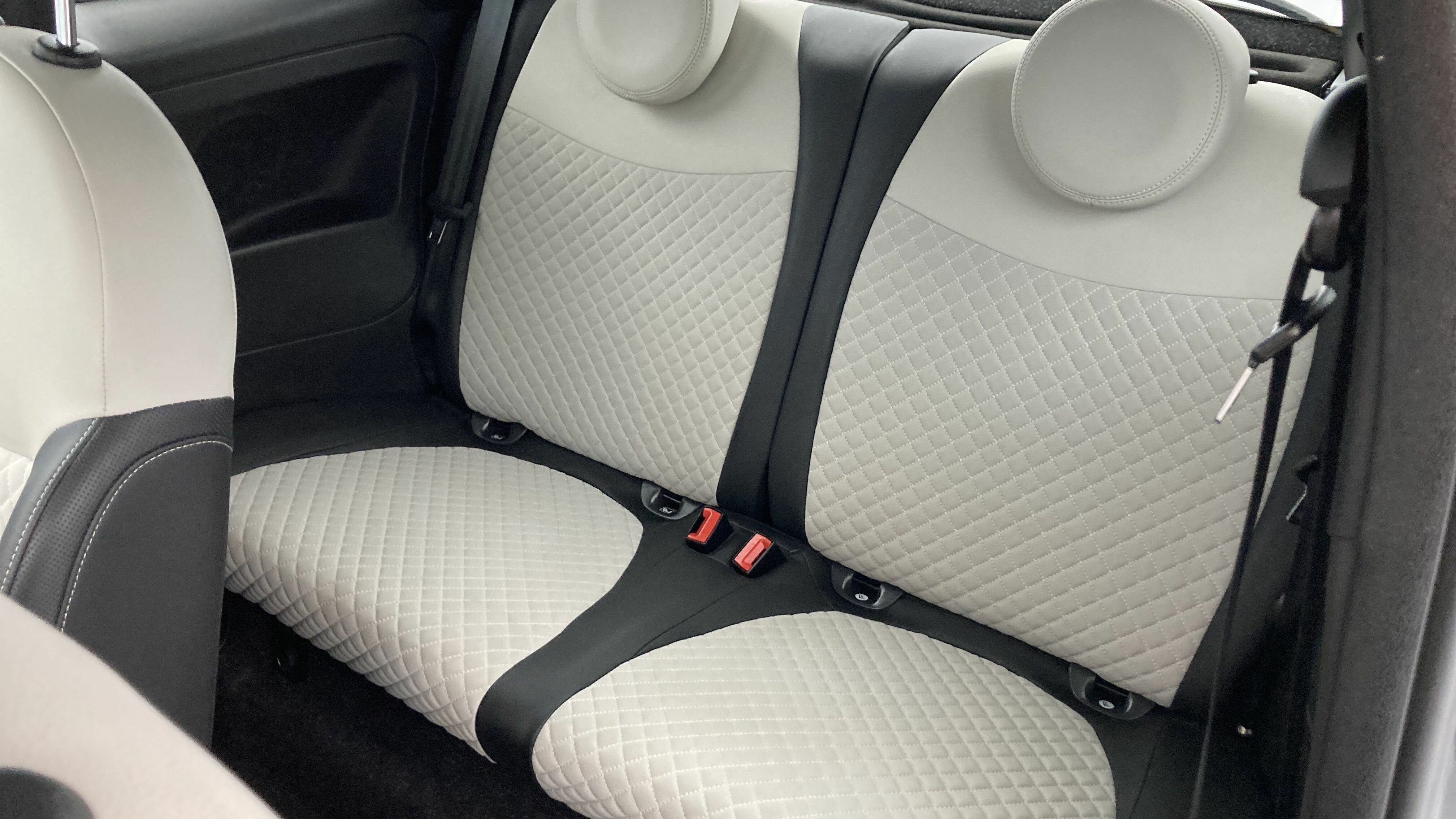 fiat 500 dolcevita 1.0 HYBRID 70 MHEV 2022 carrara grau 22