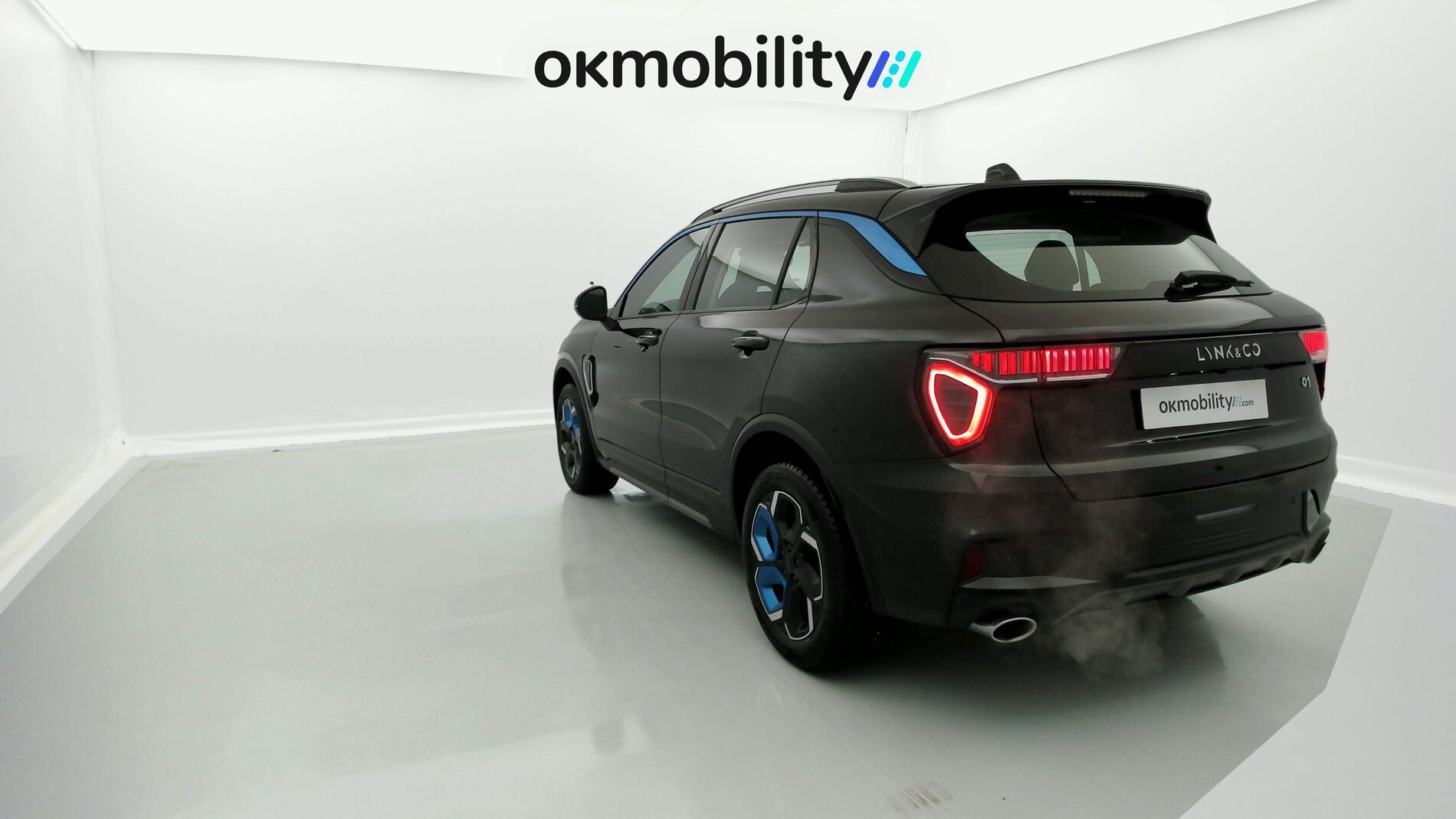 lynk&co 1 nv 1.5 HEV 197 2022 swarowski black 10