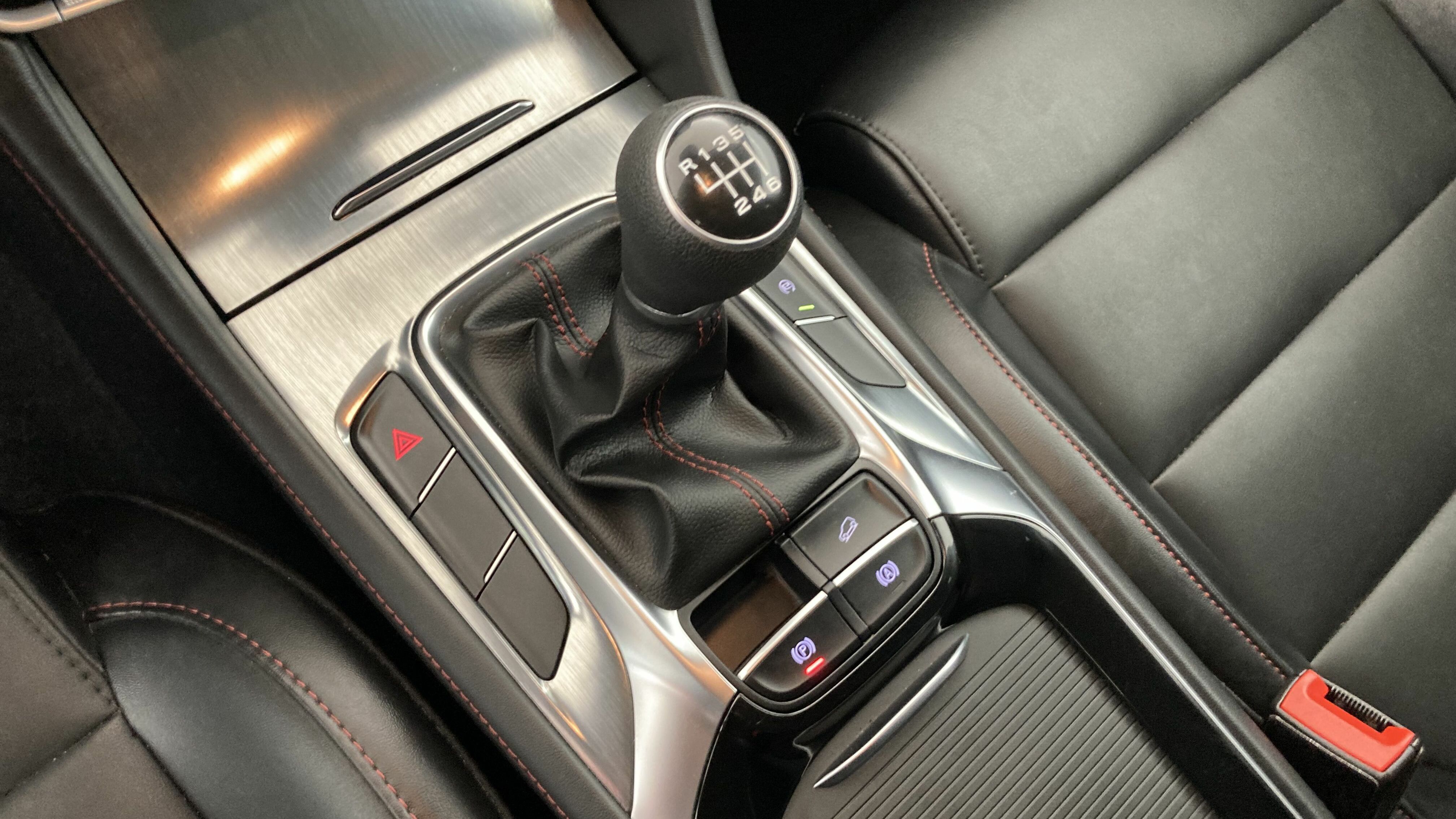 mg hs comfort 1.5 T-GDI 162 2023 diamond red 20