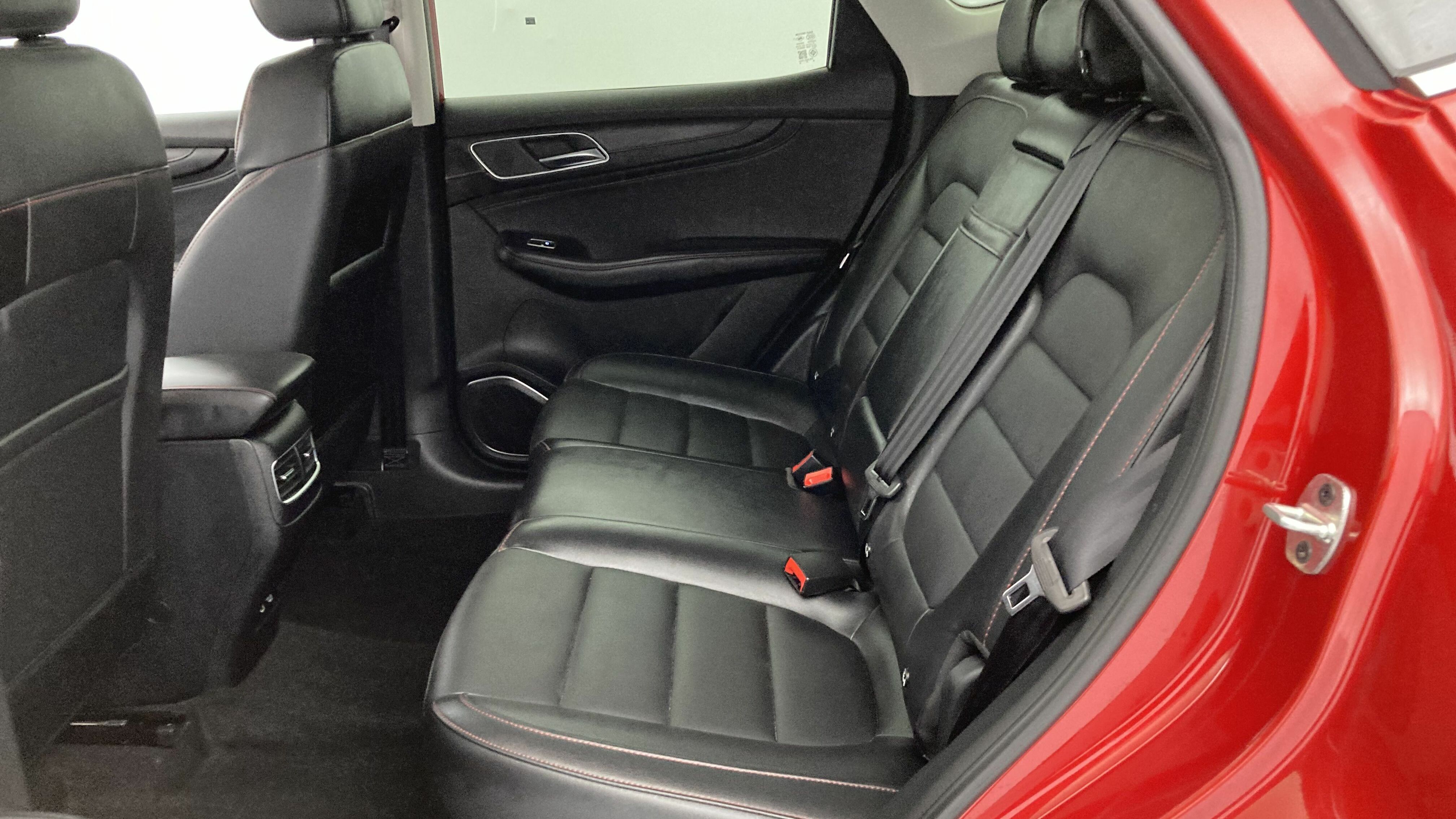 mg hs comfort 1.5 T-GDI 162 2023 diamond red 21