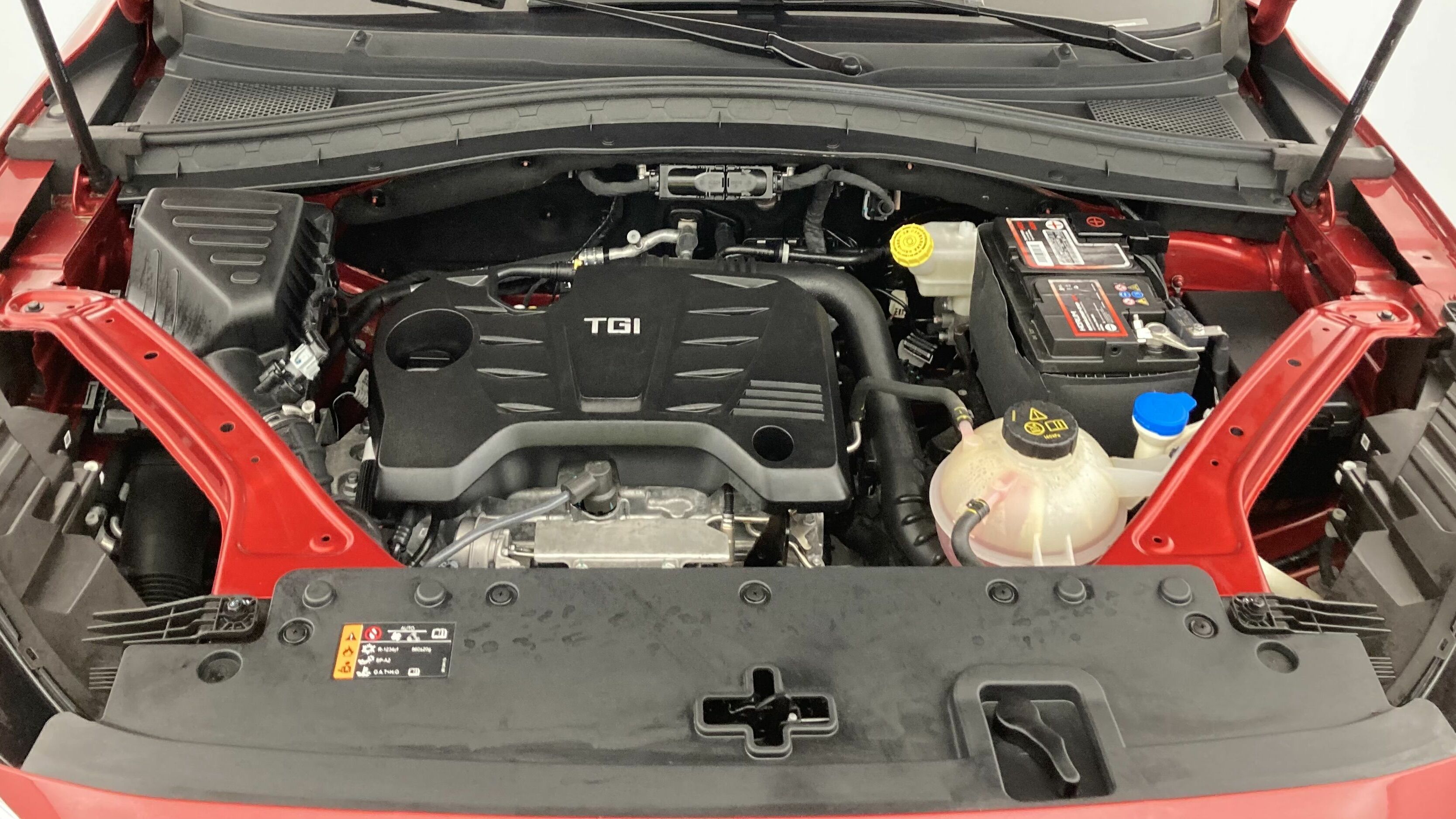 mg hs comfort 1.5 T-GDI 162 2023 diamond red 25