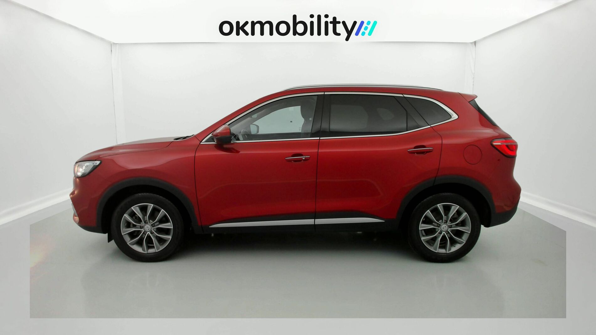 mg hs comfort 1.5 T-GDI 162 2023 diamond red 7