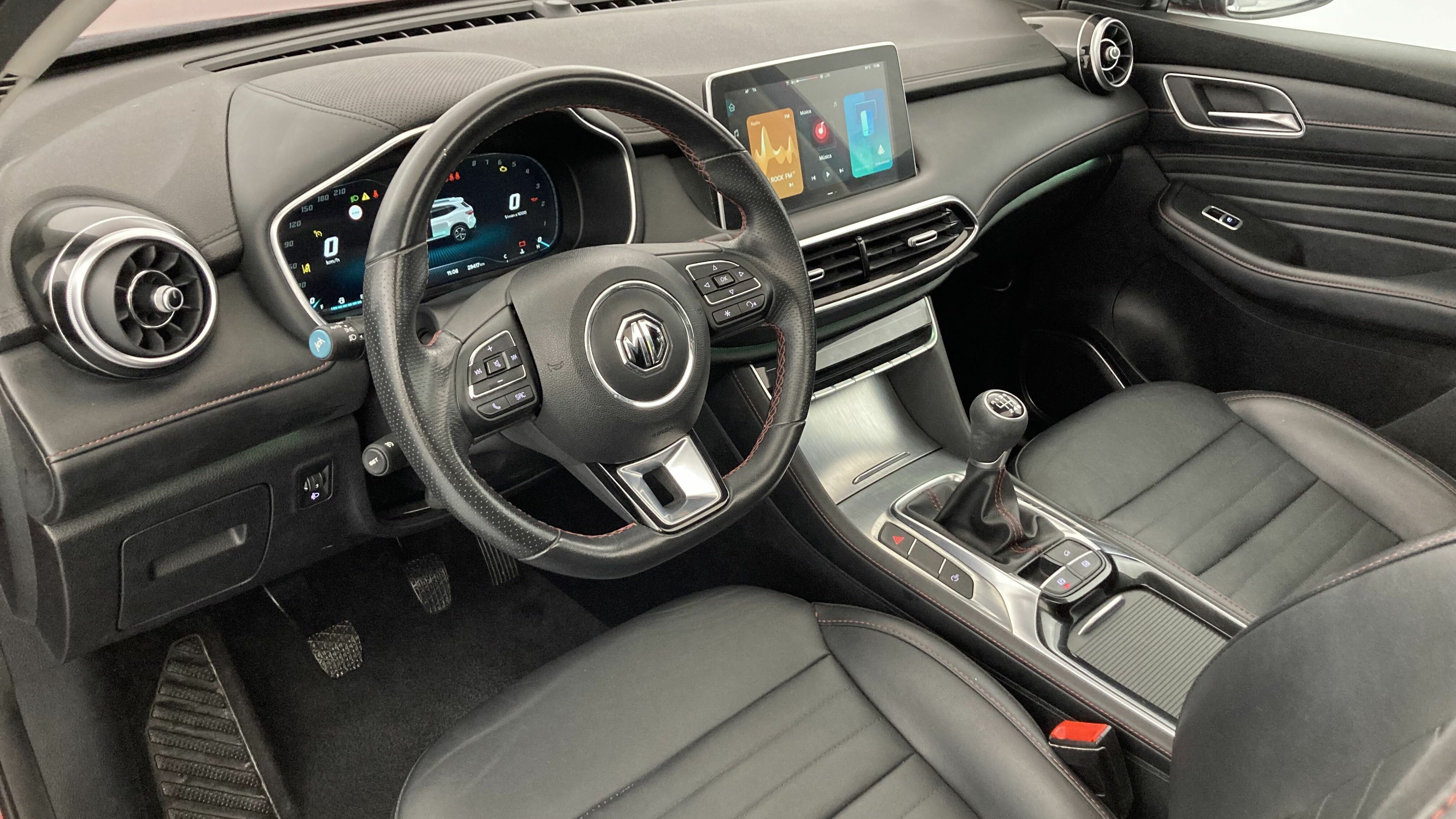 mg hs luxury 1.5 T-GDI 162 2023 diamond red 16