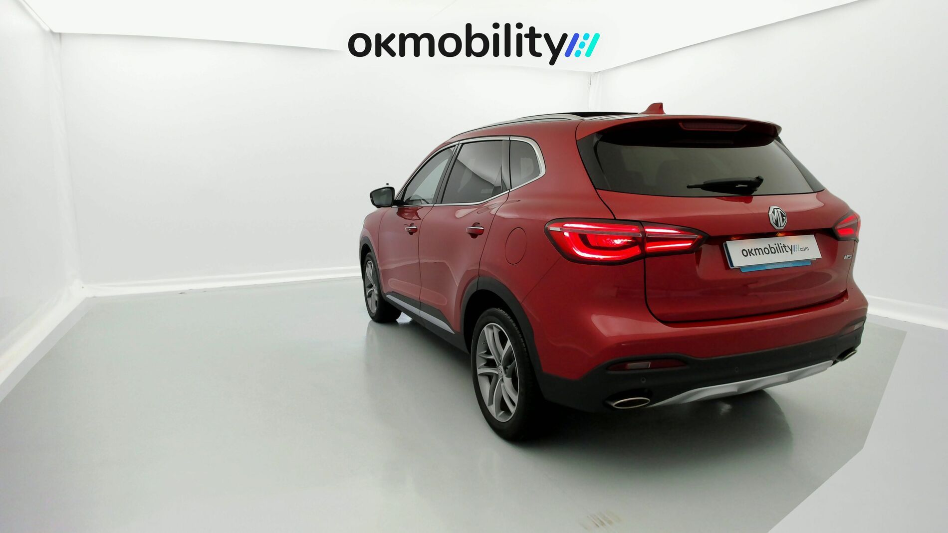 mg hs luxury 1.5 T-GDI 162 2023 diamond red 10