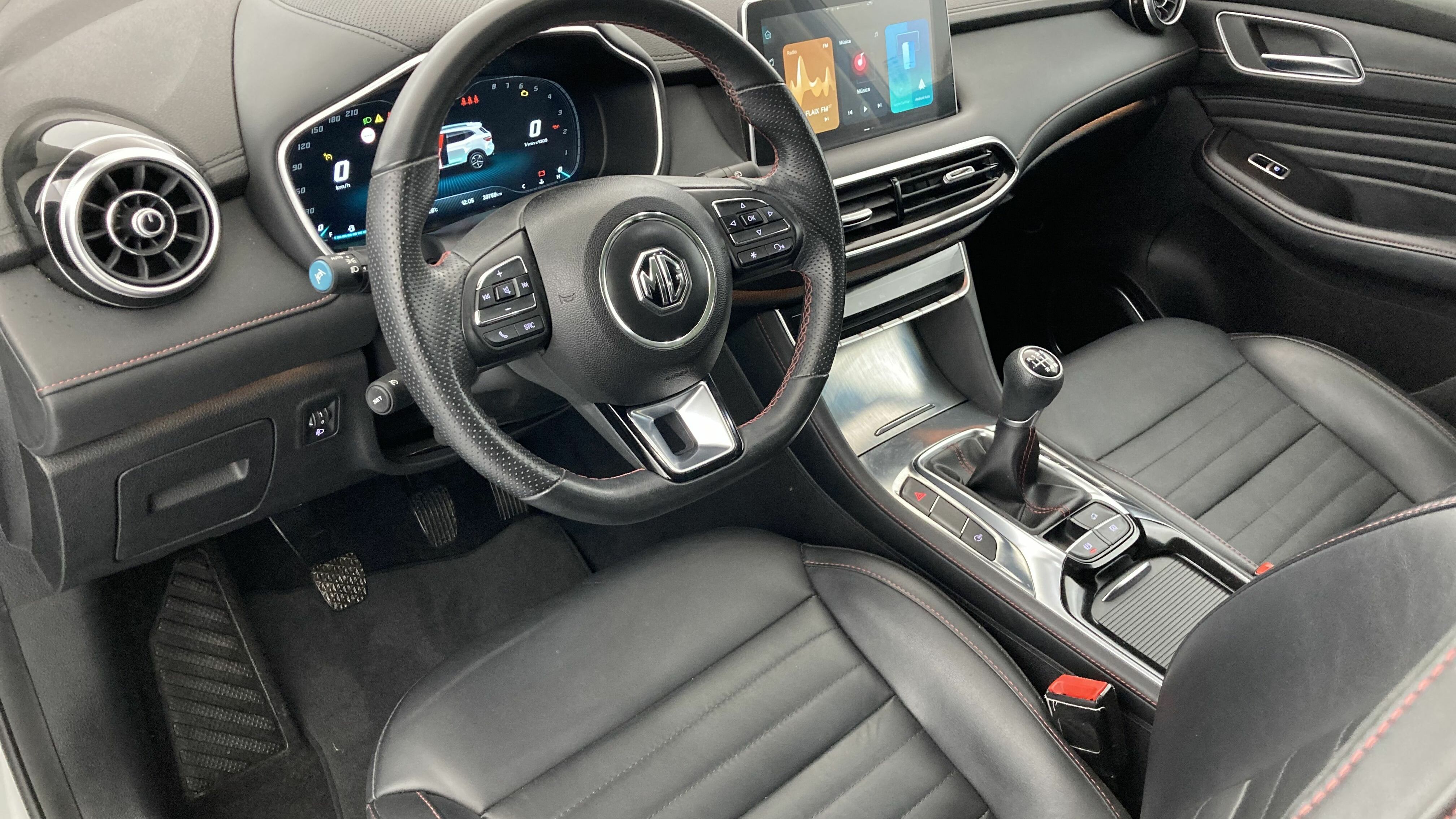 mg hs luxury 1.5 T-GDI 162 2023 medal silver 16