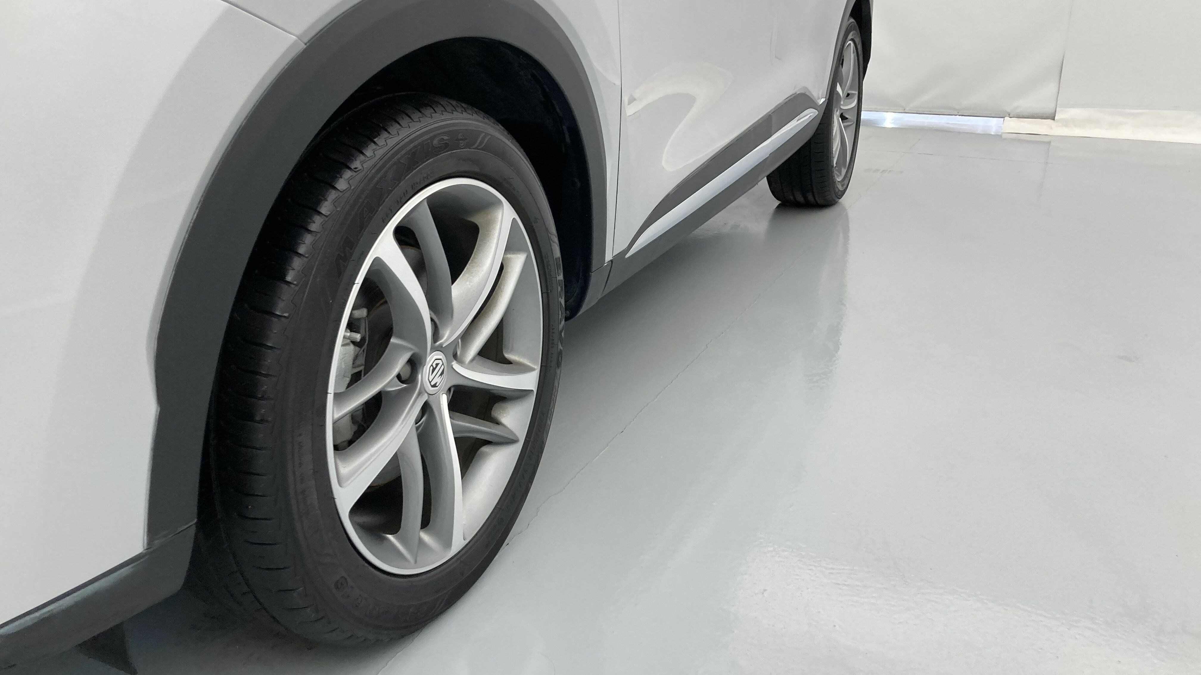 mg hs luxury 1.5 T-GDI 162 2023 medal silver 27