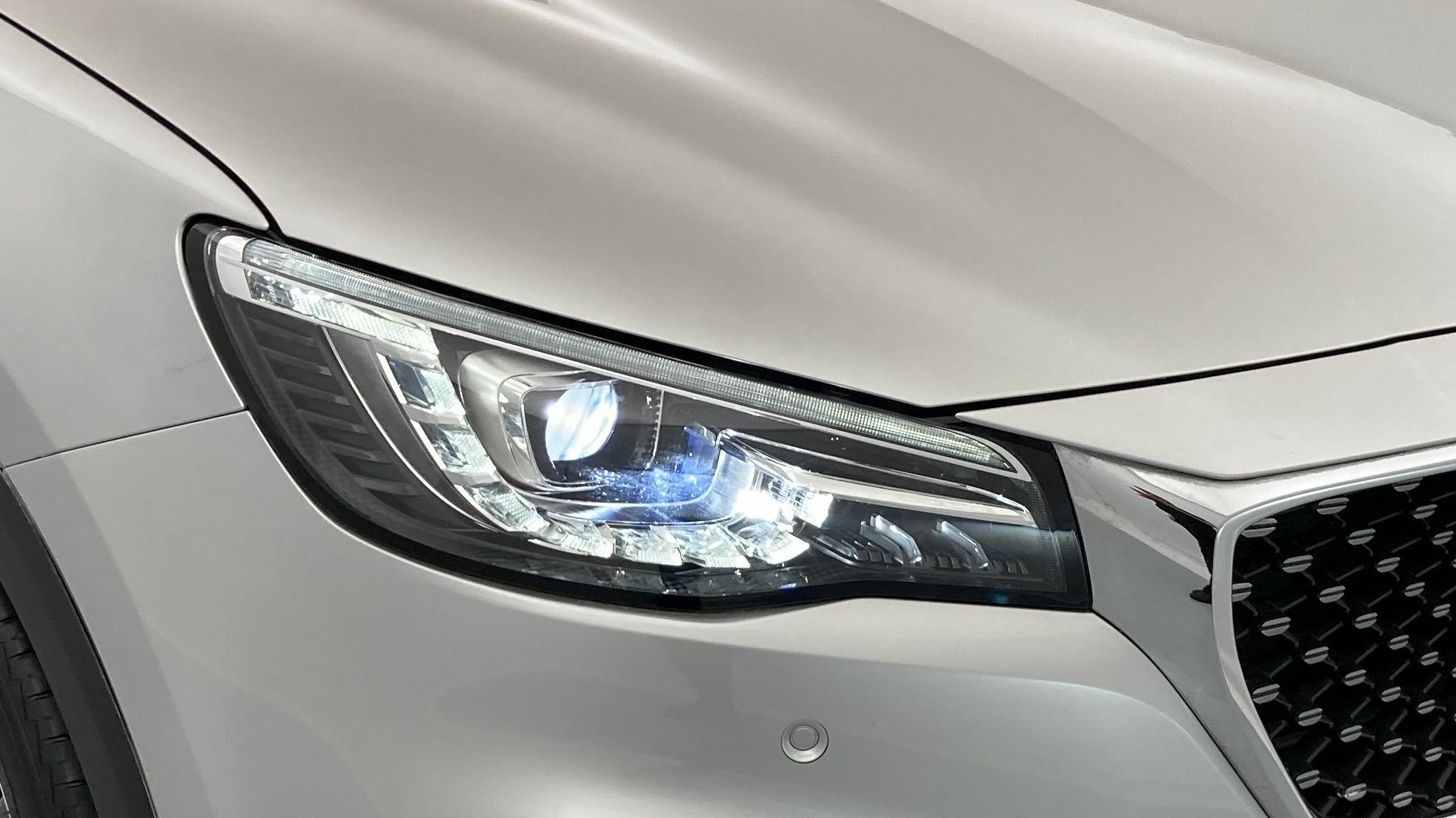 mg hs luxury 1.5 T-GDI 162 2023 medal silver 30