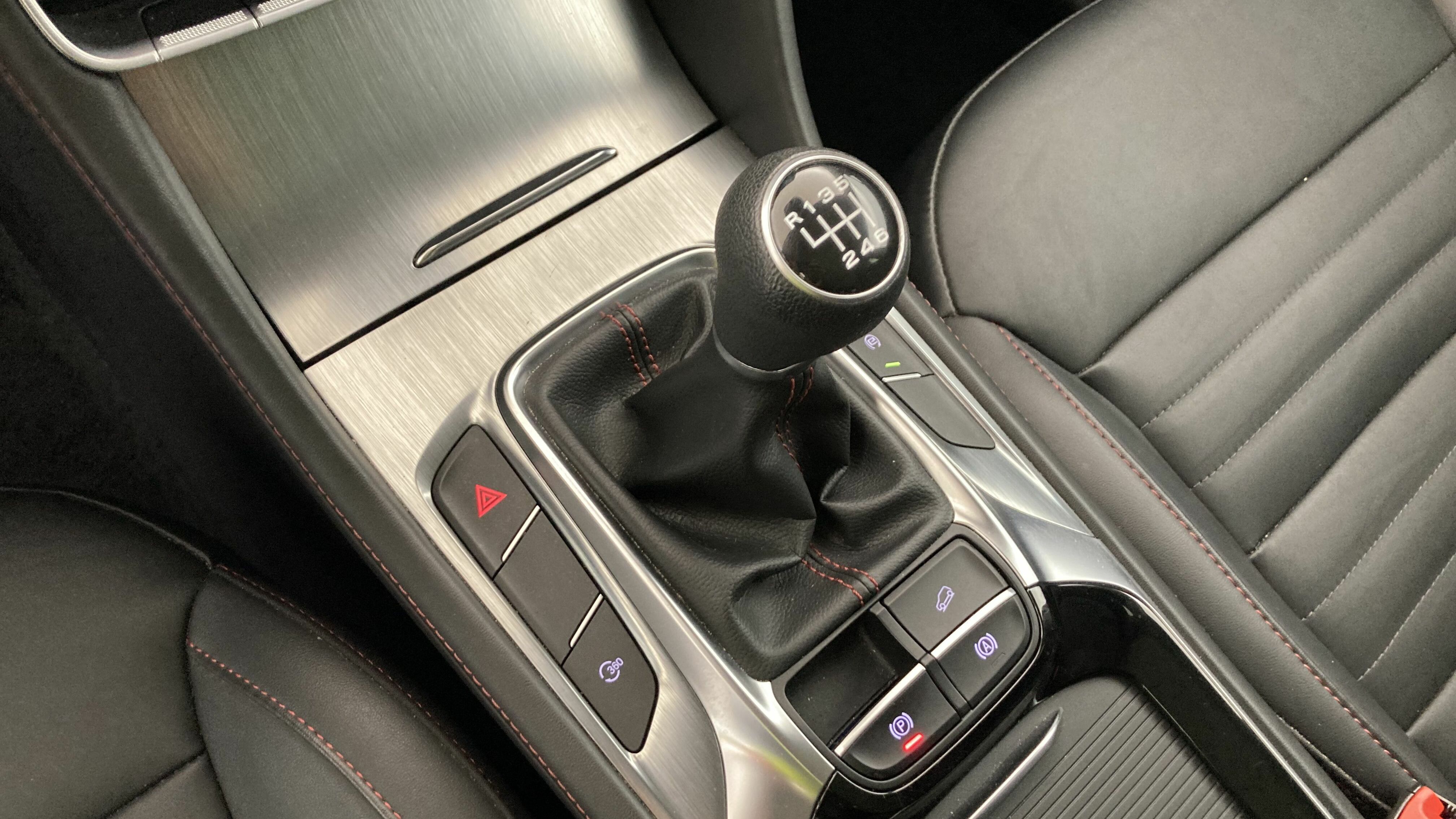 mg hs luxury 1.5 T-GDI 162 2023 diamond red 20