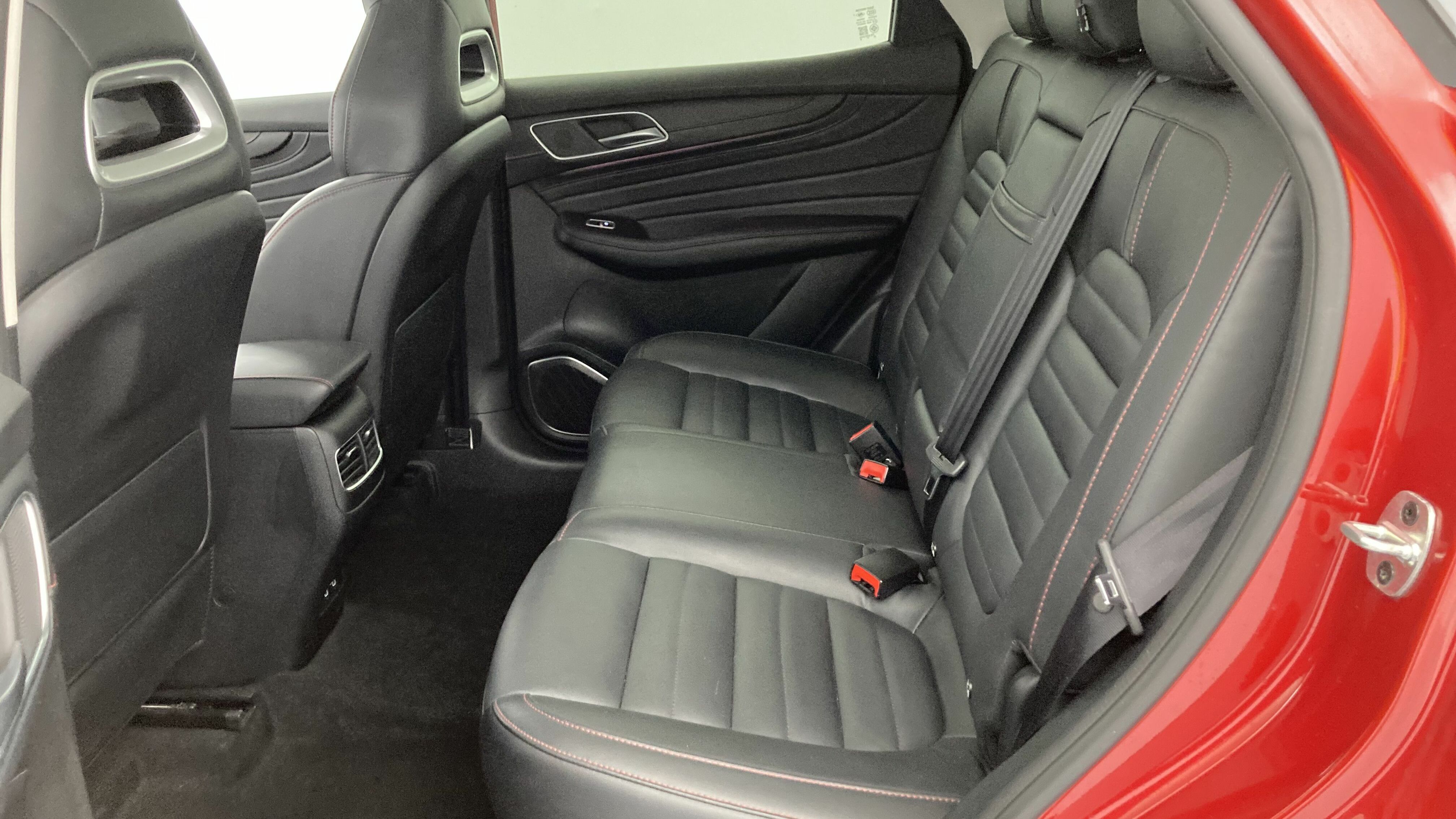 mg hs luxury 1.5 T-GDI 162 2023 diamond red 21