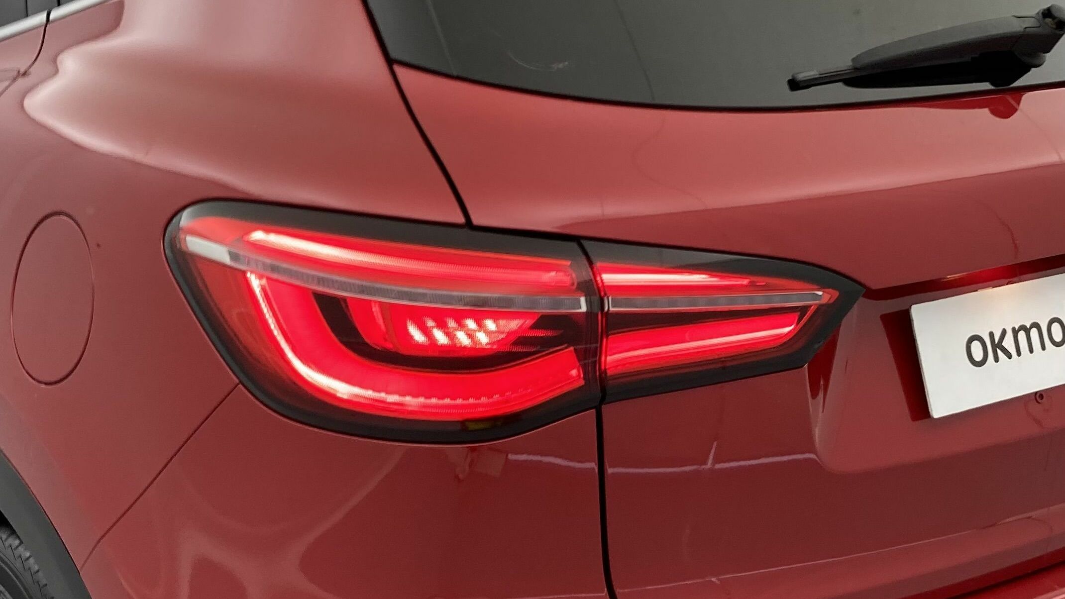 mg hs luxury 1.5 T-GDI 162 2023 diamond red 30