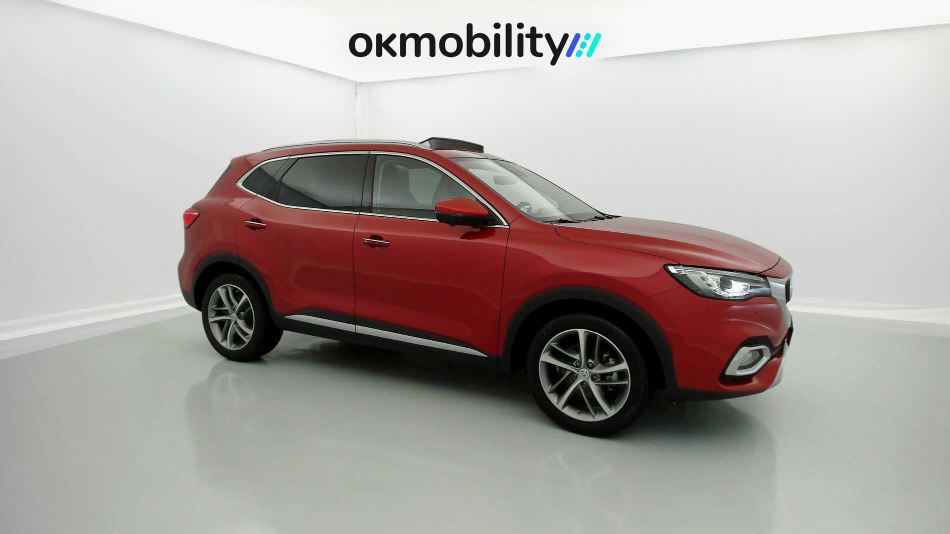 mg hs luxury 1.5 T-GDI 162 2023 diamond red 2