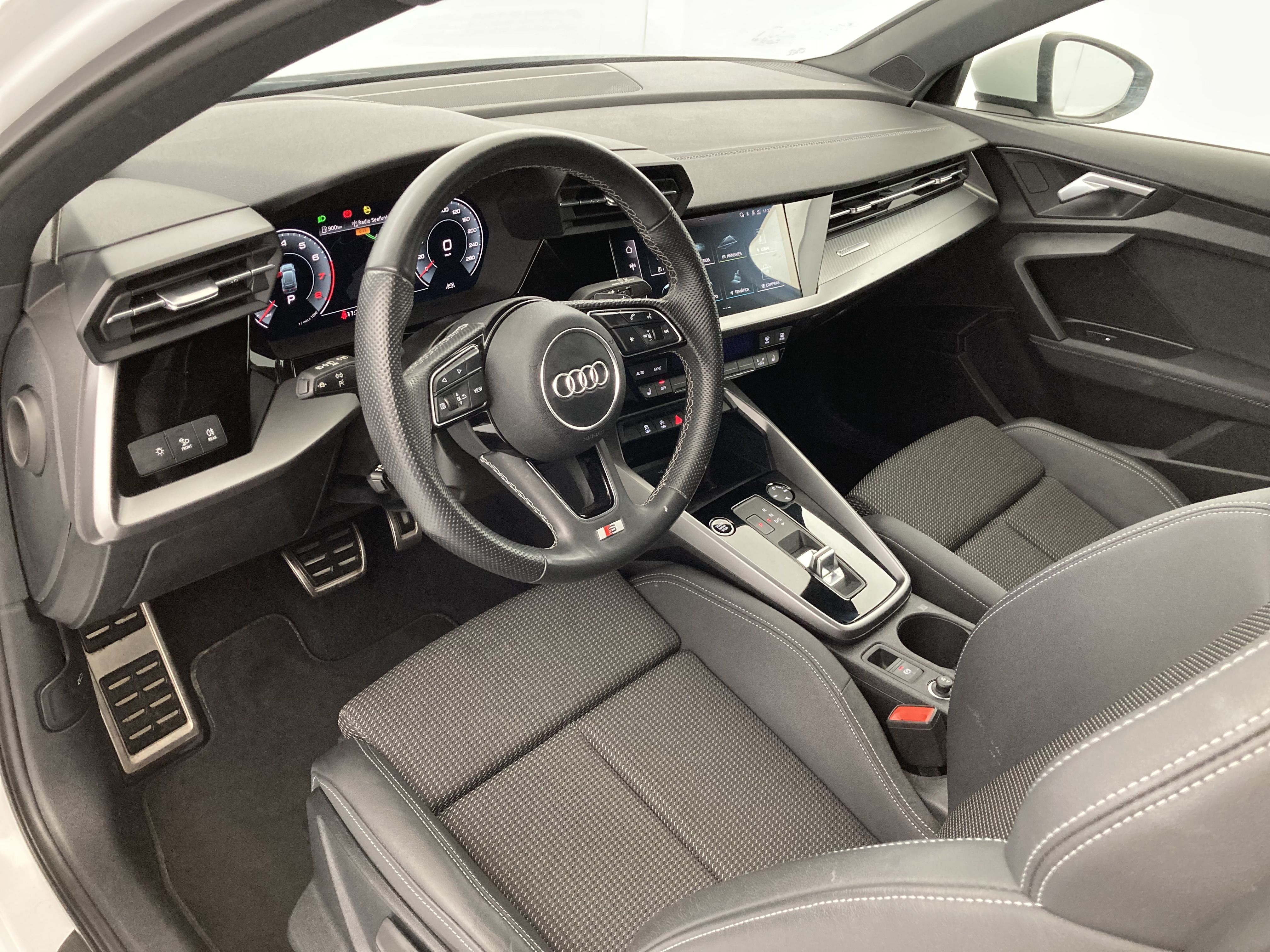 audi a3 sportback s line 35 TFSI 150 STRONIC 2023 gletscherweiss metallic 18