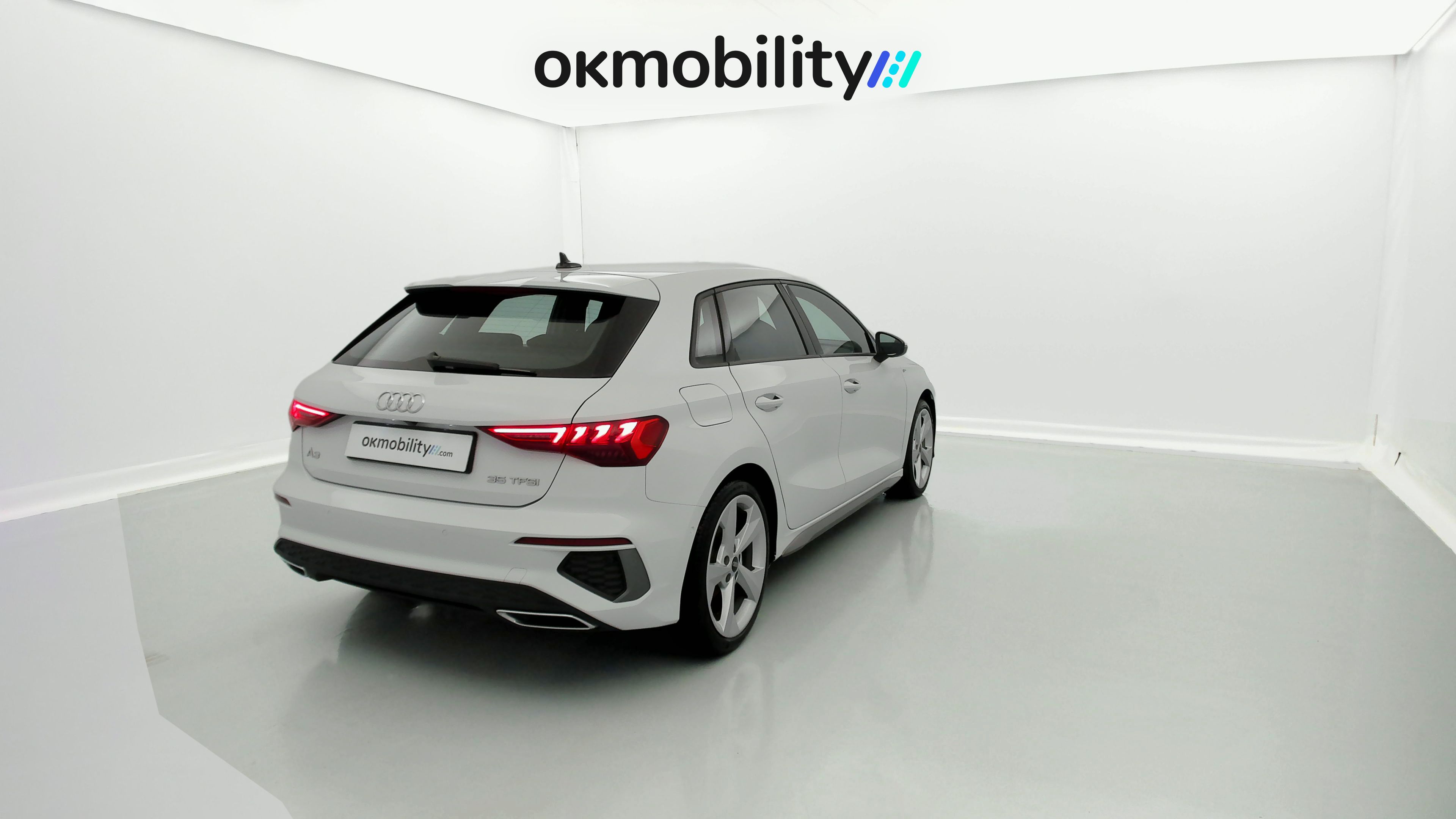 audi a3 sportback s line 35 TFSI 150 STRONIC 2023 gletscherweiss metallic 11