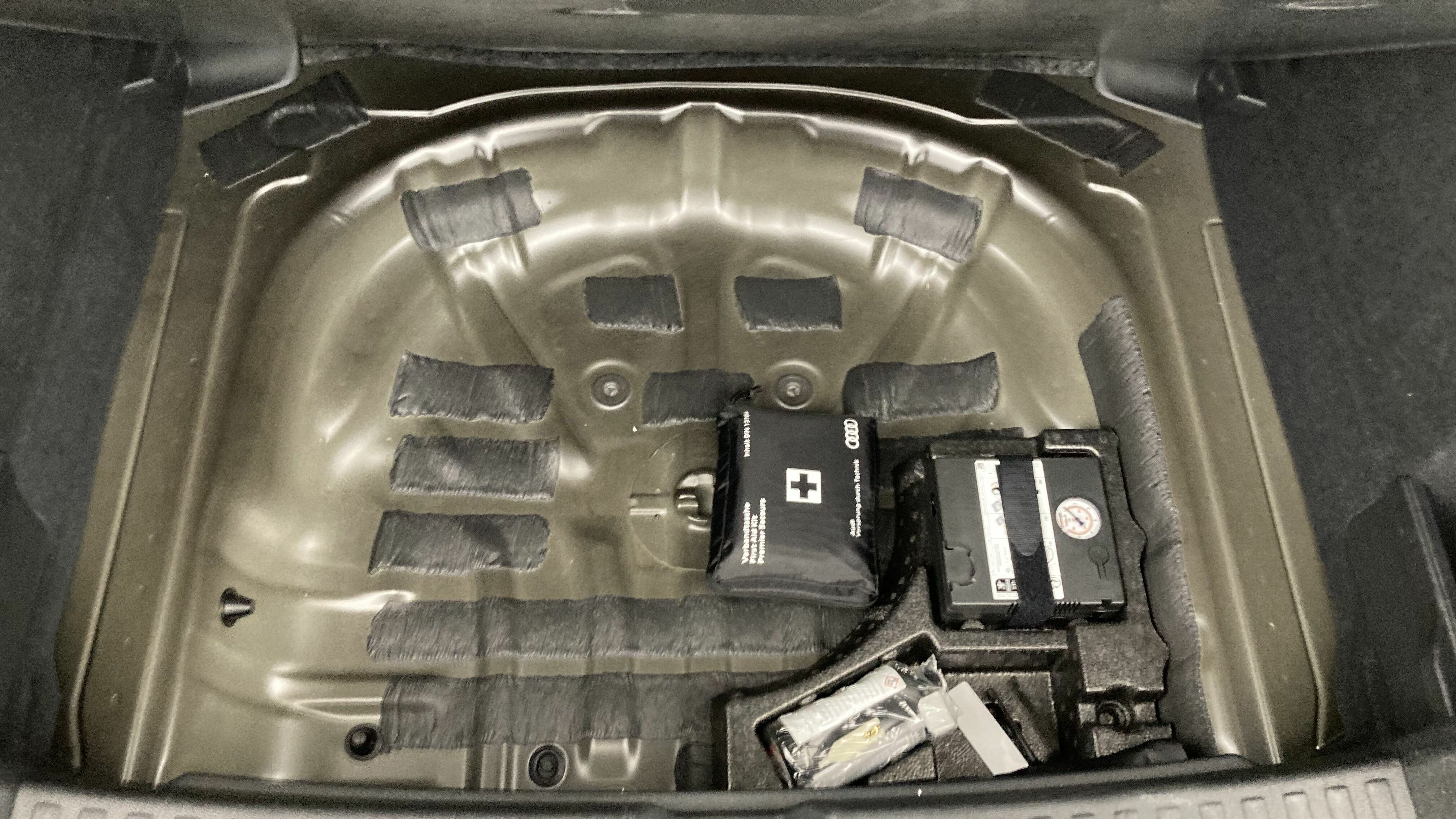 audi a3 sportback s line 35 TFSI 150 STRONIC 2024 mythosschwar met. 24