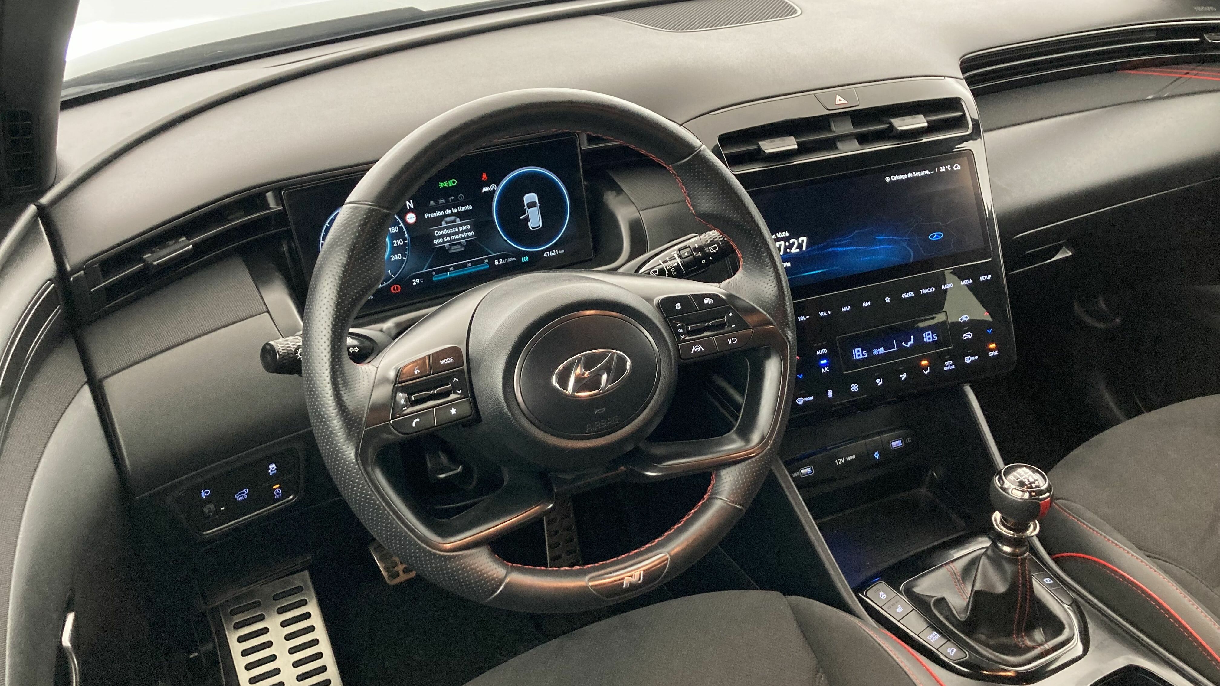 hyundai tucson n line 1.6 T-GDI 180 2022 dark knight 16