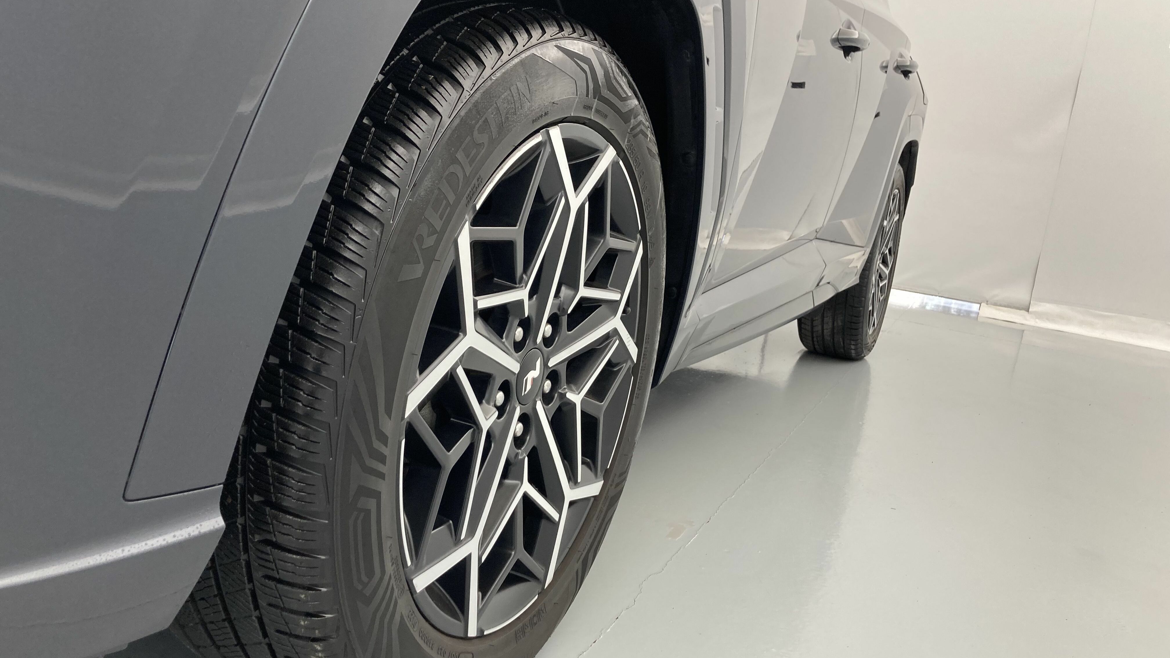 hyundai tucson n line 1.6 T-GDI 180 2022 dark knight 27