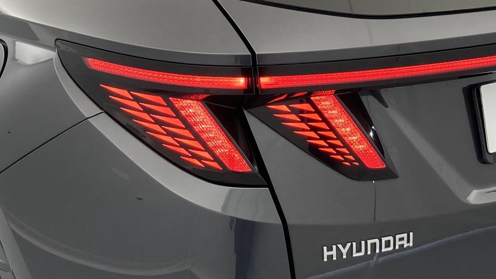 hyundai tucson n line 1.6 T-GDI 180 2022 dark knight 31