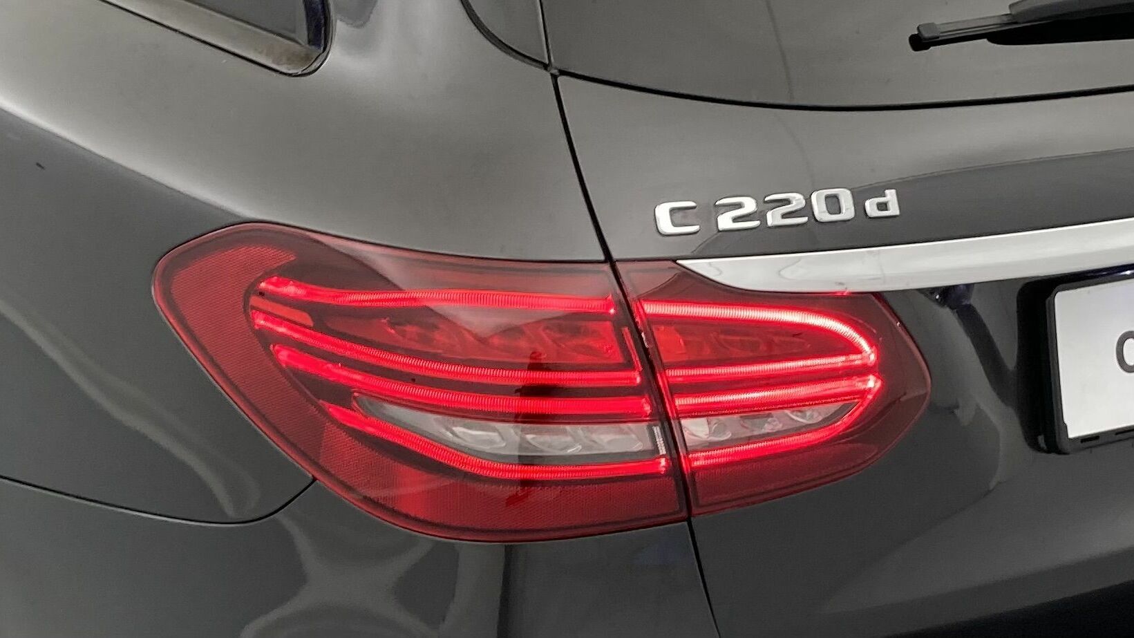 mercedes benz clase c estate amg line 220D 194 DCT 2021 black 24