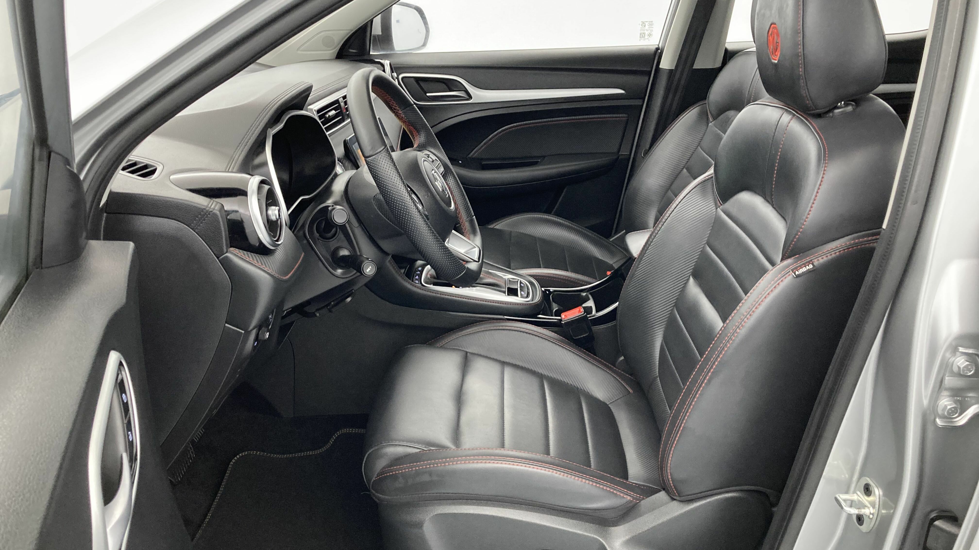 mg zs luxury 1.0 T-GDI 110 AT 2024 cosmic silver 15