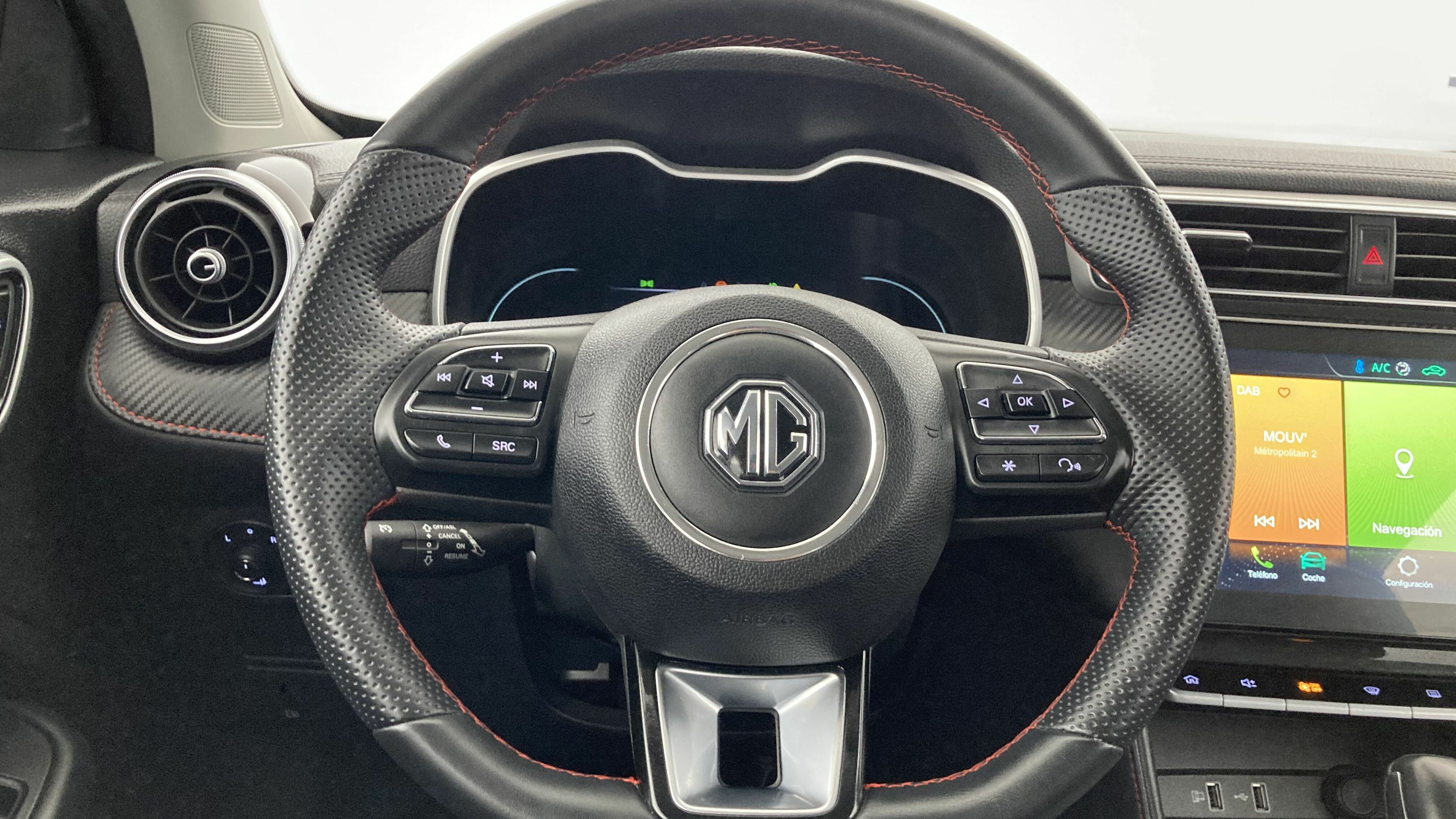 mg zs luxury 1.0 T-GDI 110 AT 2024 cosmic silver 18