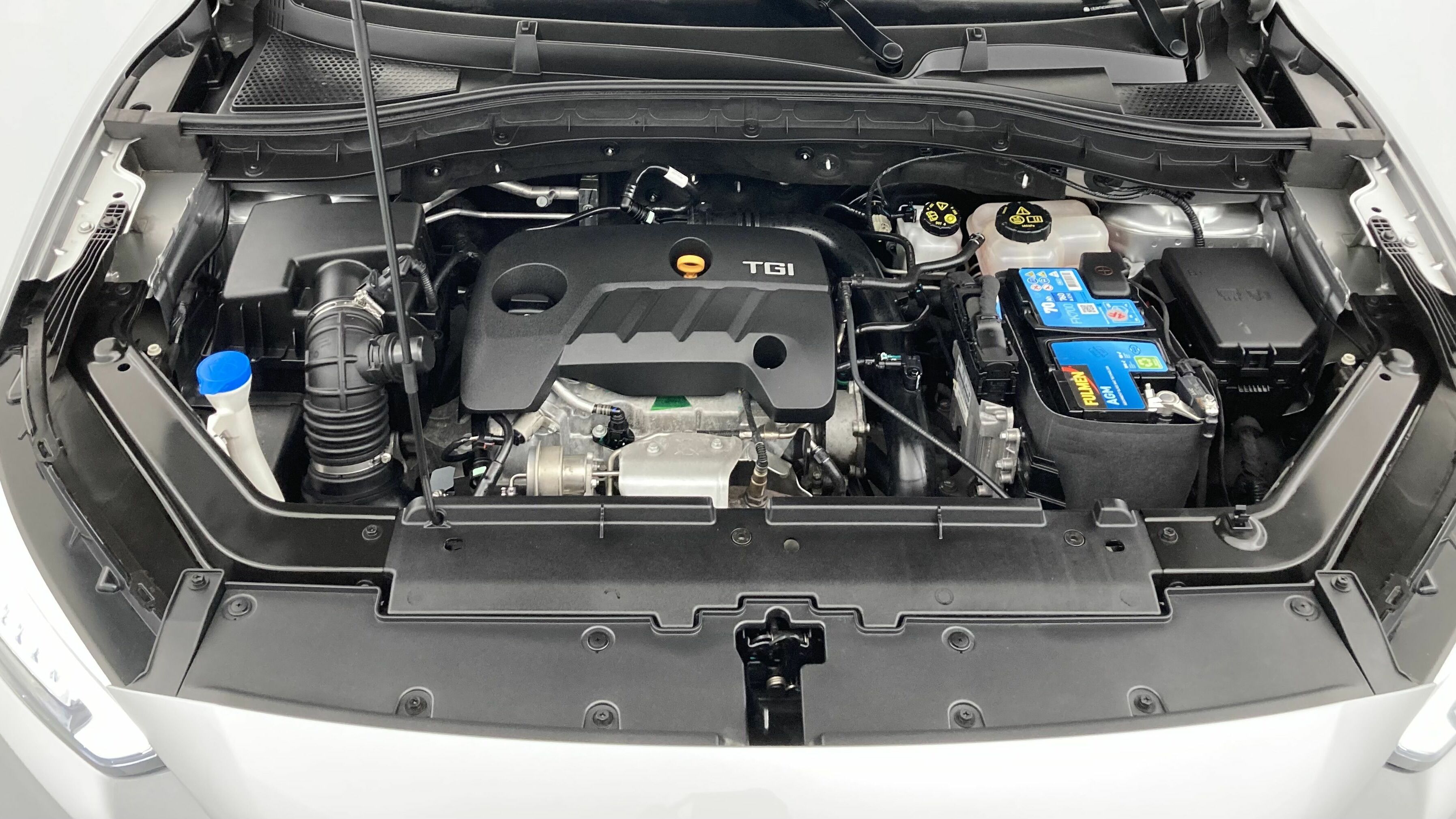 mg zs luxury 1.0 T-GDI 110 AT 2024 cosmic silver 25