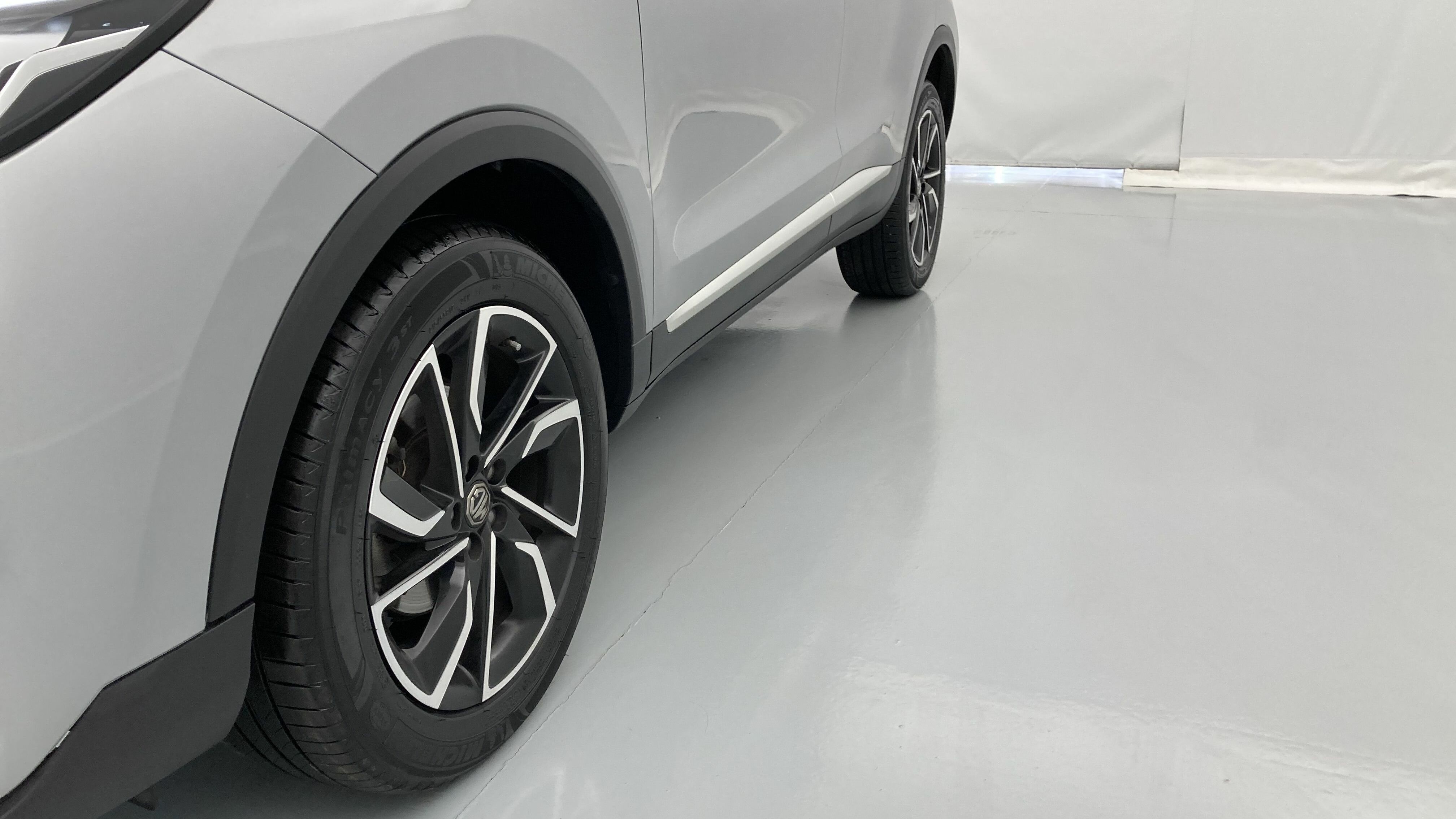 mg zs luxury 1.0 T-GDI 110 AT 2024 cosmic silver 26