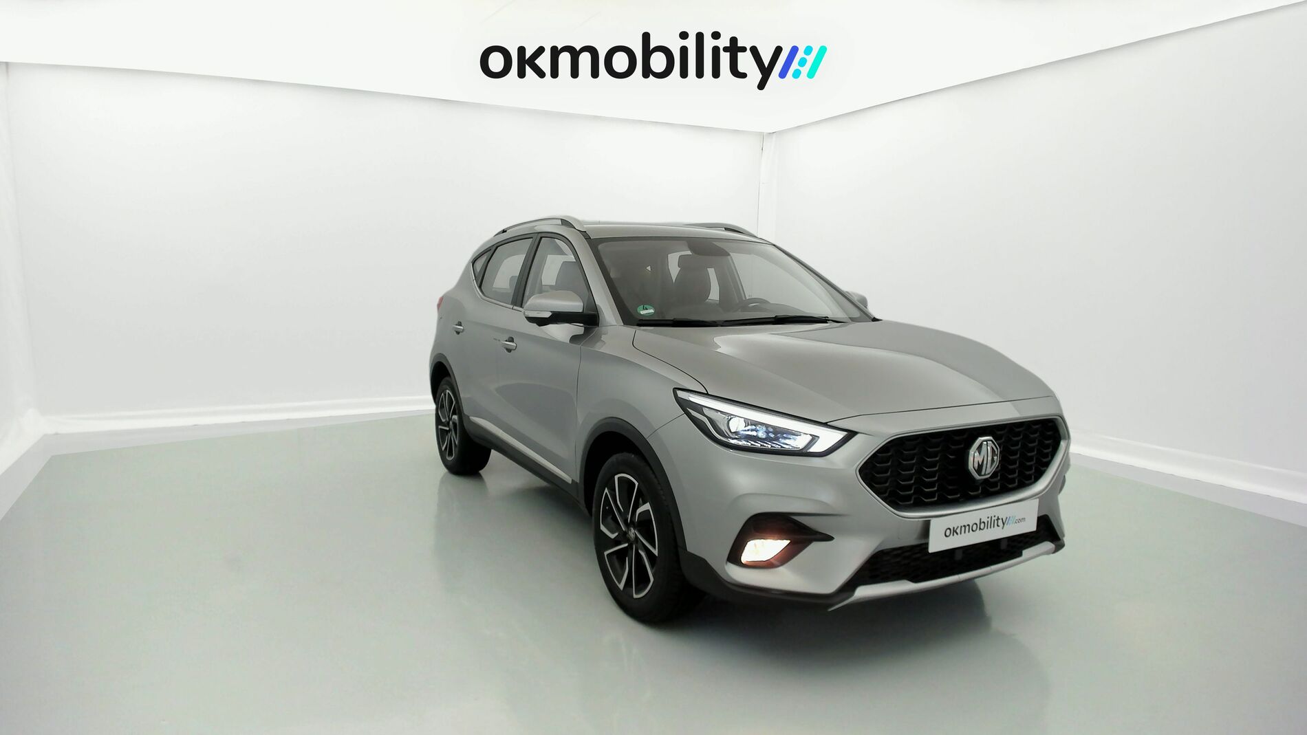 mg zs luxury 1.0 T-GDI 110 AT 2024 cosmic silver 3