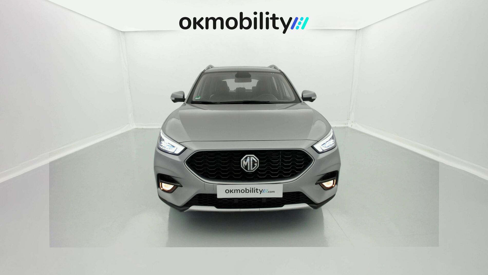 mg zs luxury 1.0 T-GDI 110 AT 2024 cosmic silver 4