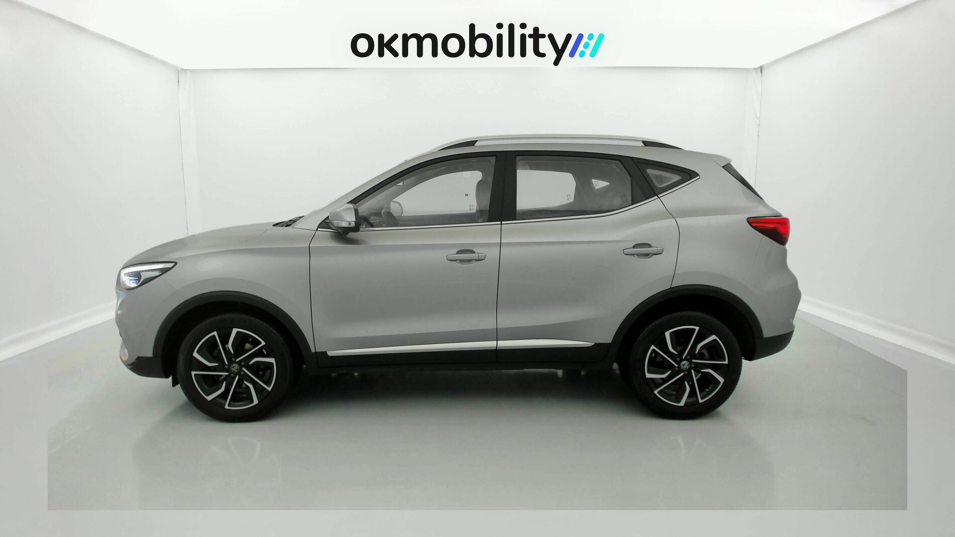 mg zs luxury 1.0 T-GDI 110 AT 2024 cosmic silver 8