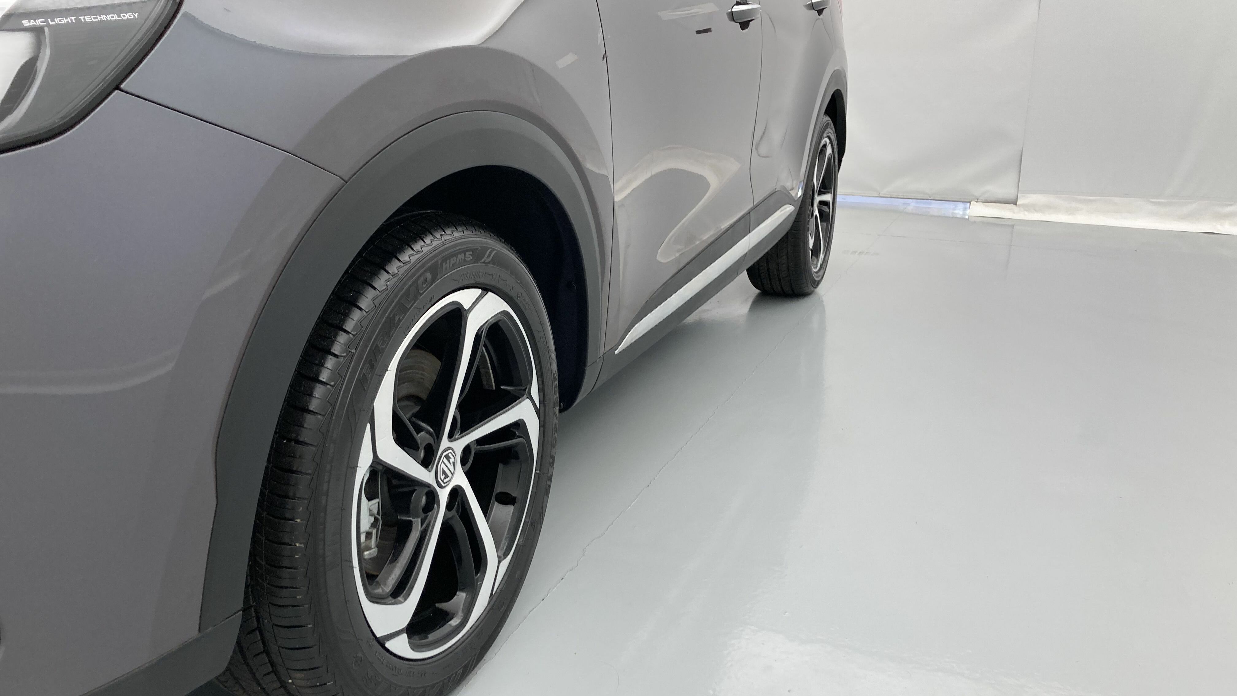 mg hs luxury 1.5 T-GDI 162 AT 2024 iron oxide grey 27