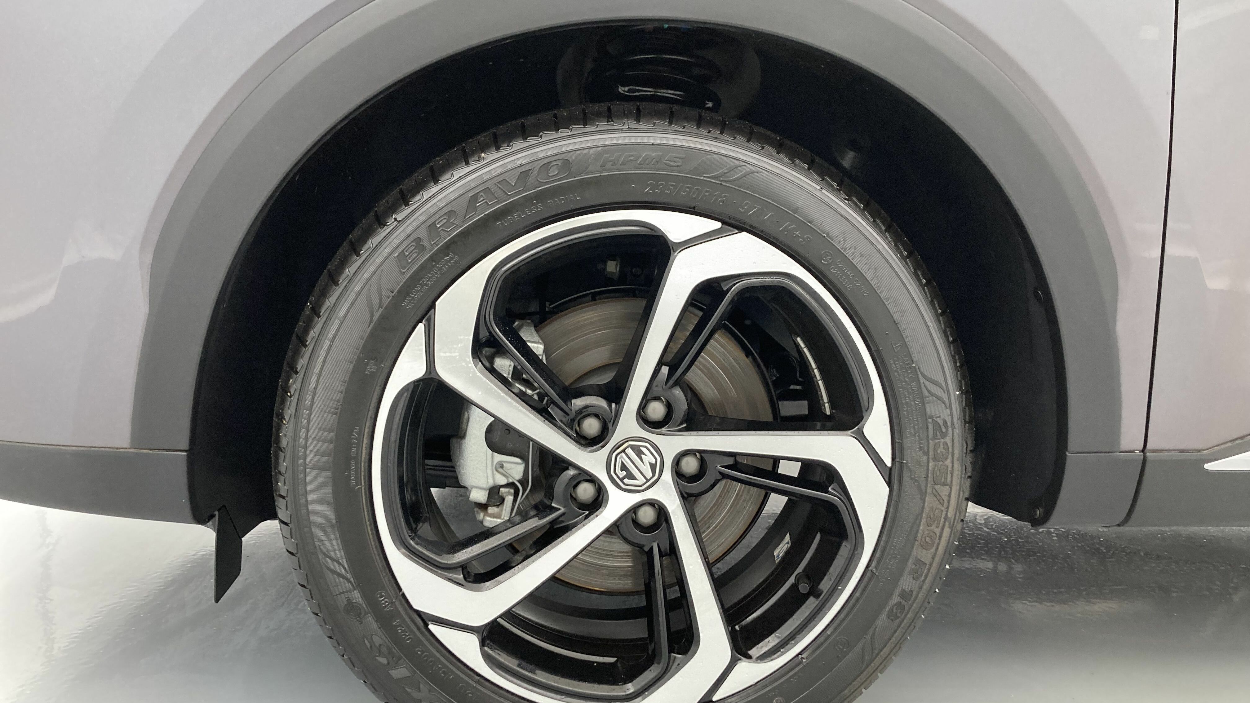 mg hs luxury 1.5 T-GDI 162 AT 2024 iron oxide grey 28