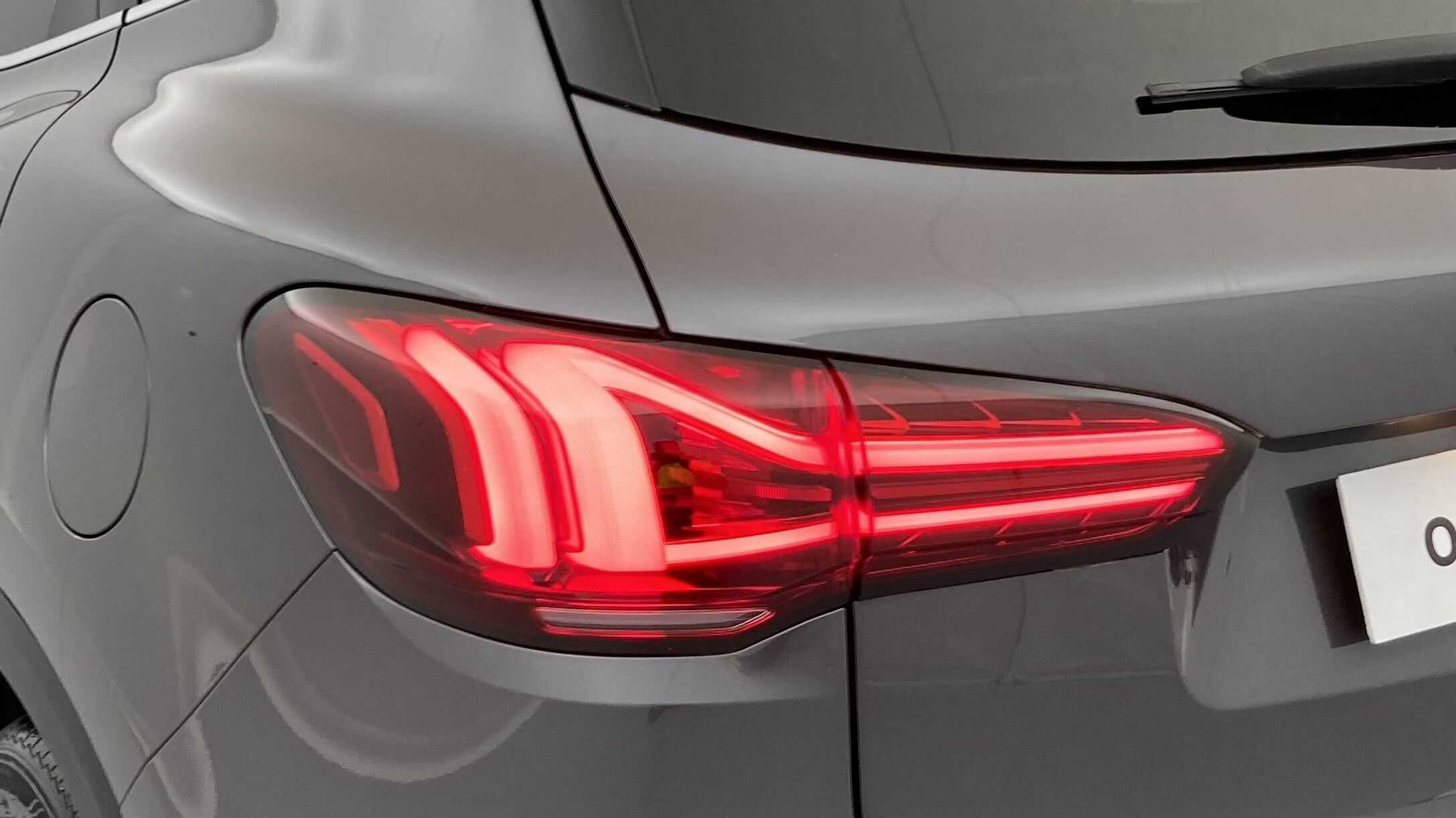 mg hs luxury 1.5 T-GDI 162 AT 2024 iron oxide grey 31