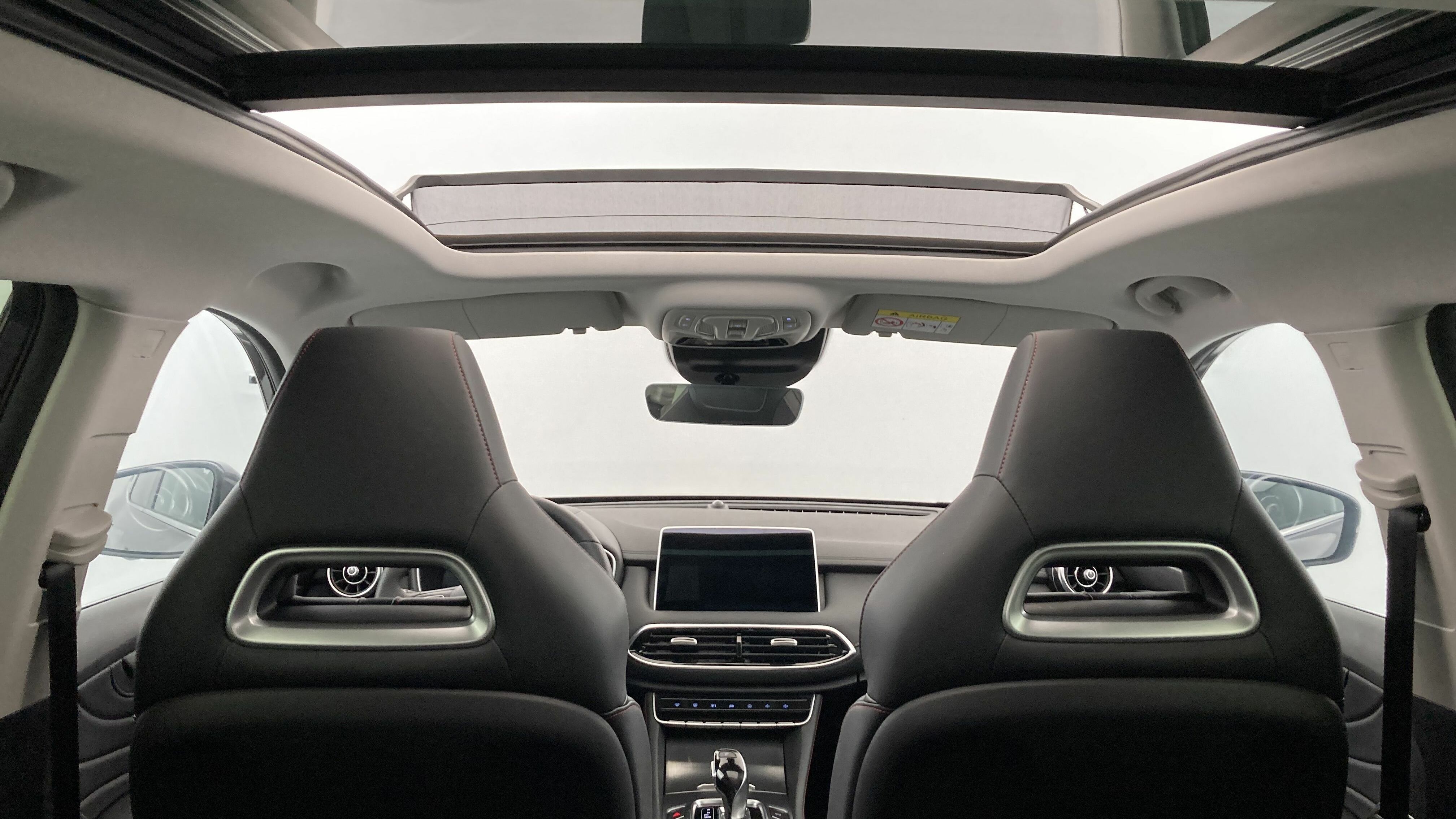 mg hs luxury 1.5 T-GDI 162 AT 2024 iron oxide grey 33