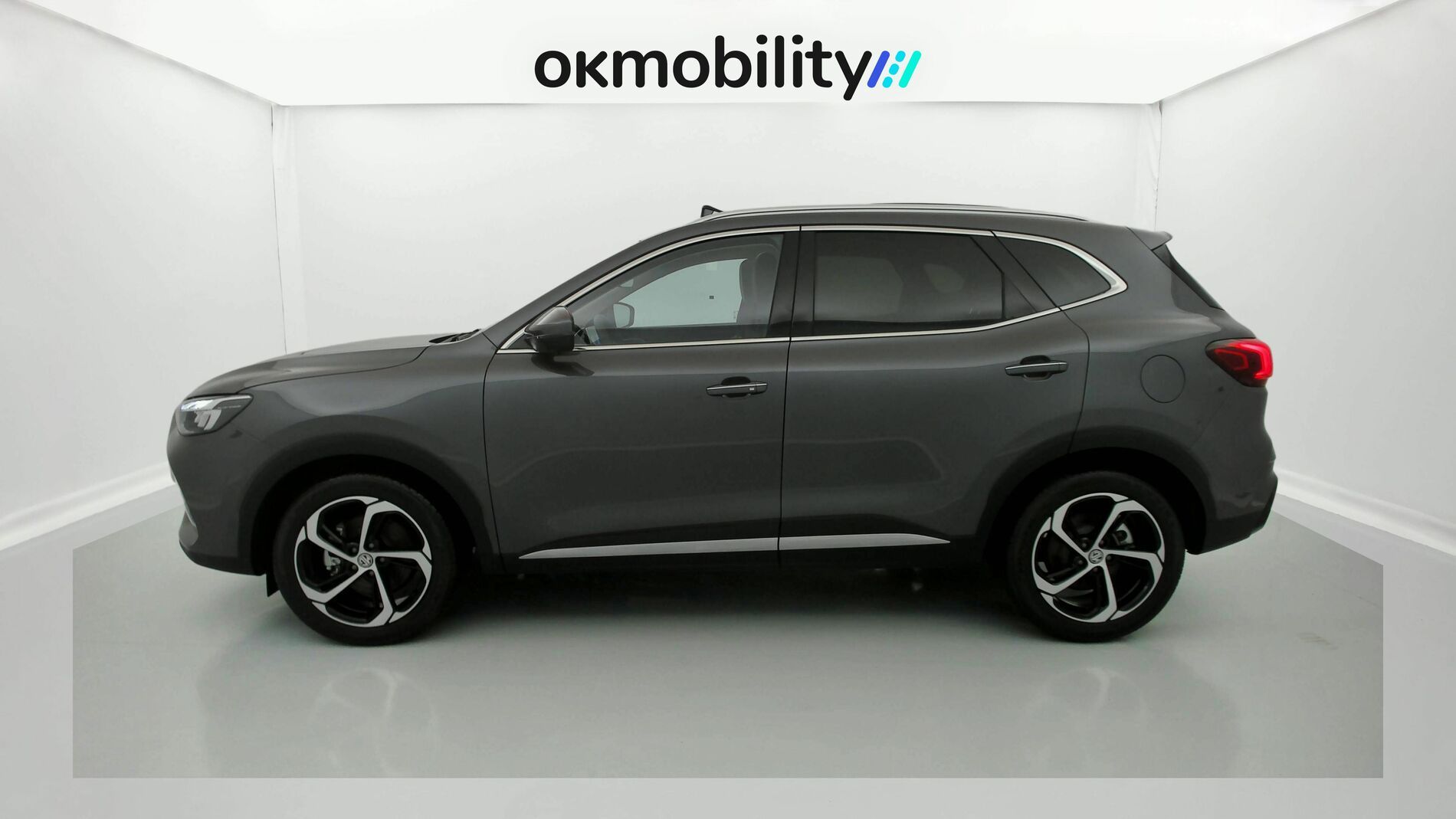 mg hs luxury 1.5 T-GDI 162 AT 2024 iron oxide grey 8