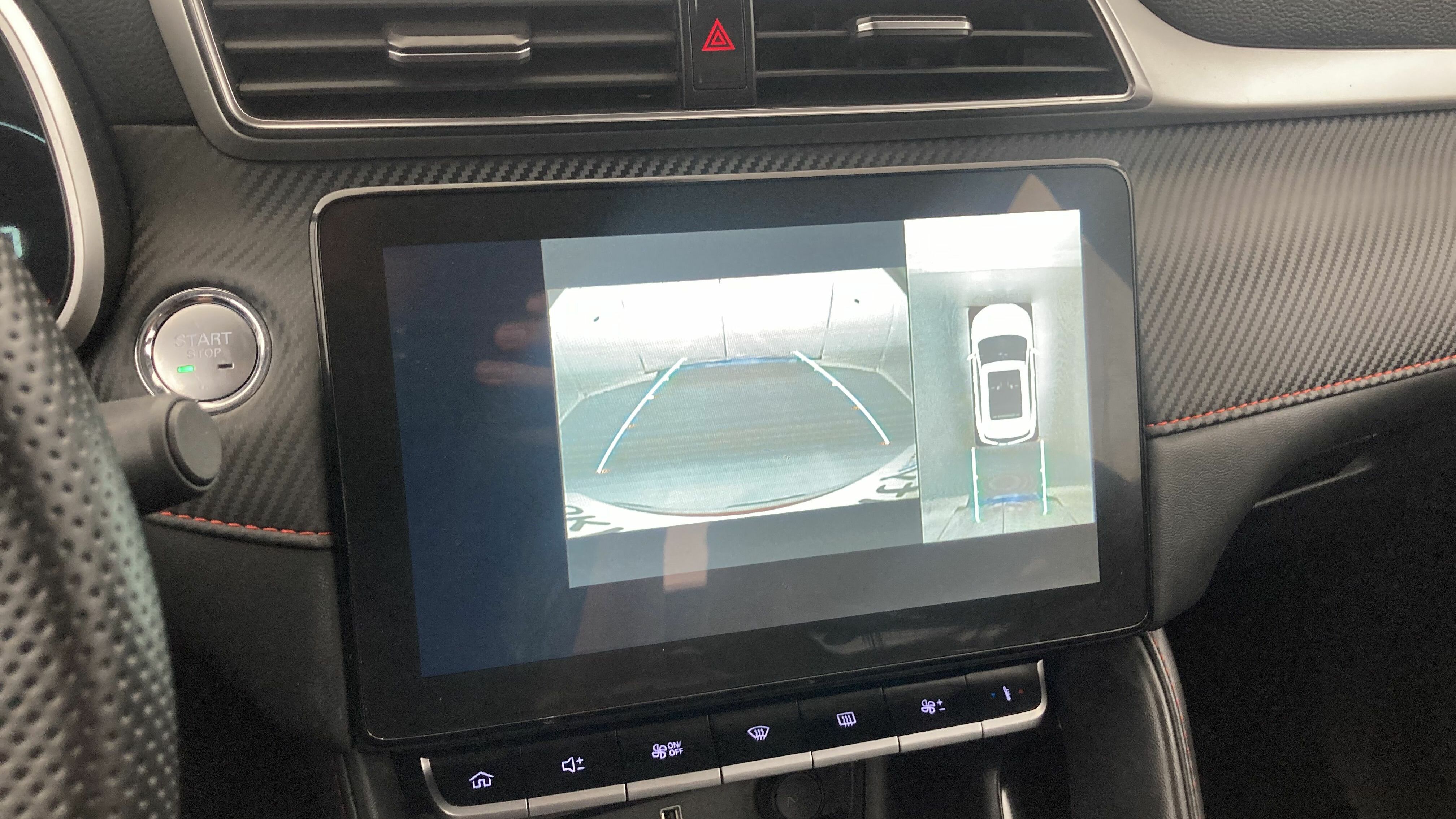 mg zs luxury 1.0 T-GDI 110 AT 2024 diamond red 20