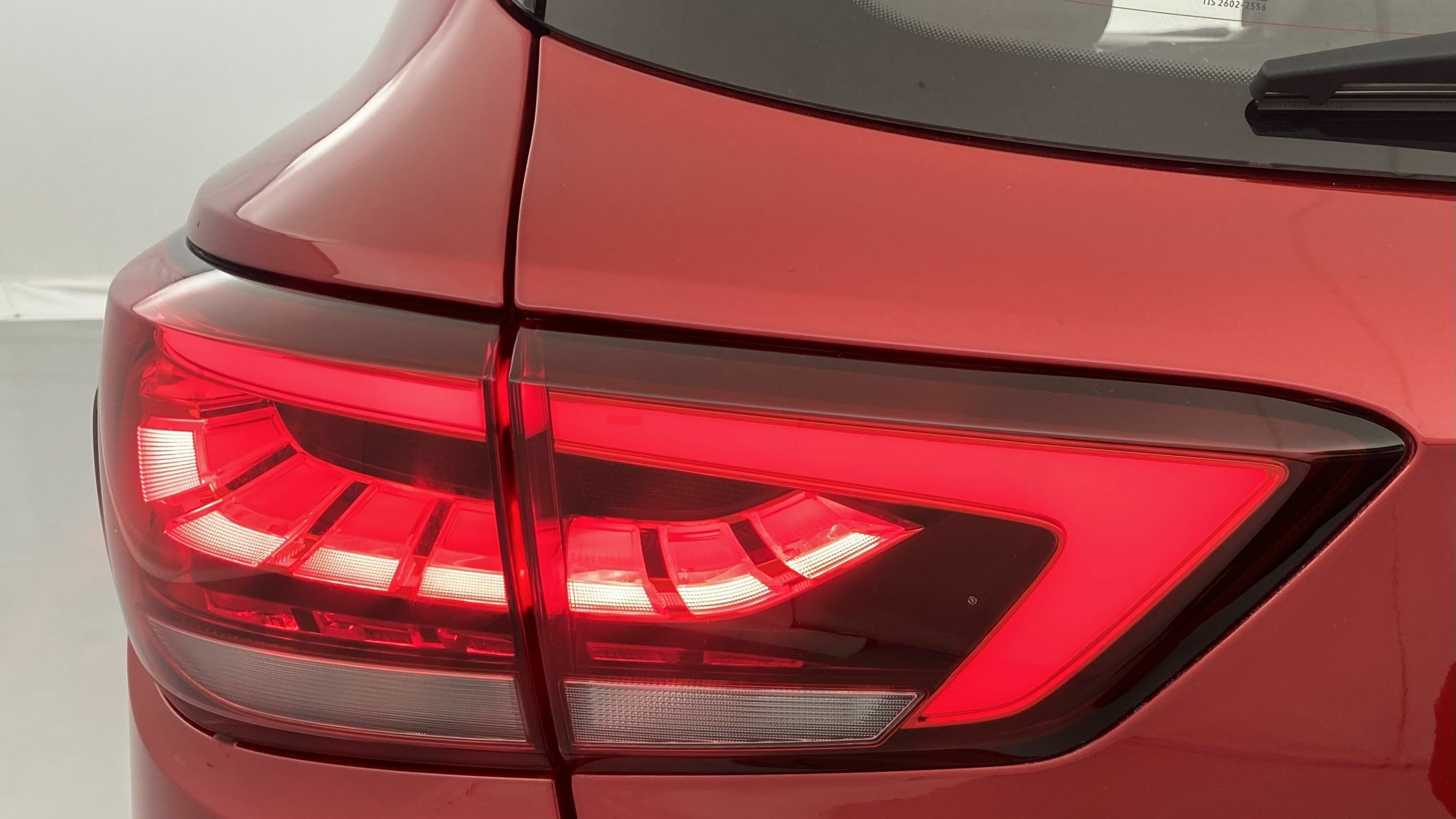 mg zs luxury 1.0 T-GDI 110 AT 2024 diamond red 31
