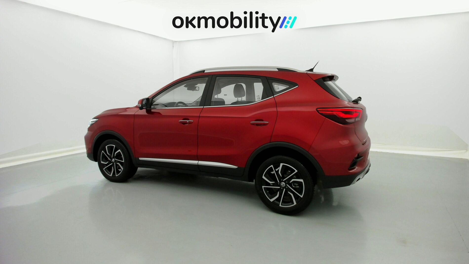 mg zs luxury 1.0 T-GDI 110 AT 2024 diamond red 9