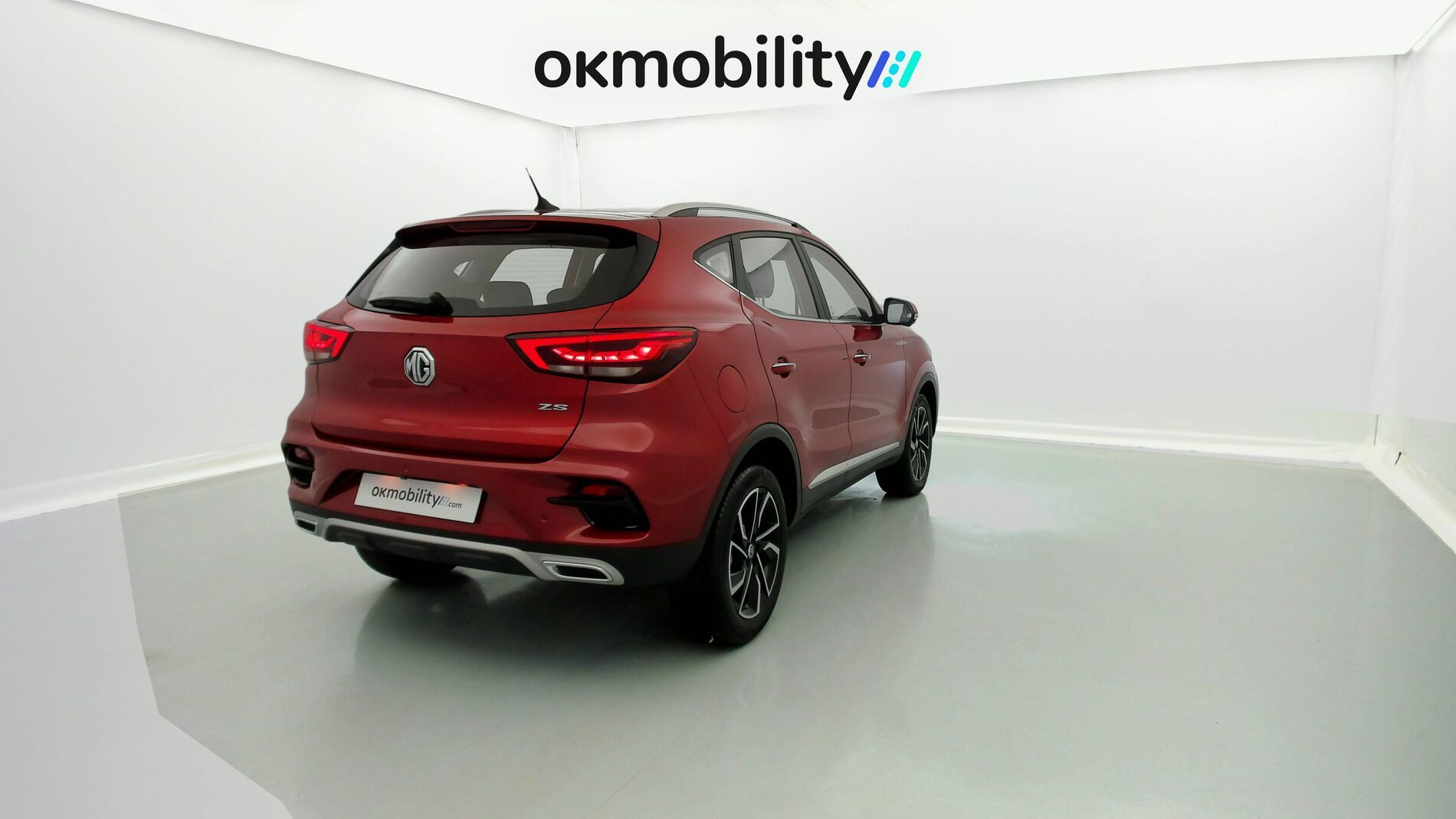 mg zs luxury 1.0 T-GDI 110 AT 2024 diamond red 12