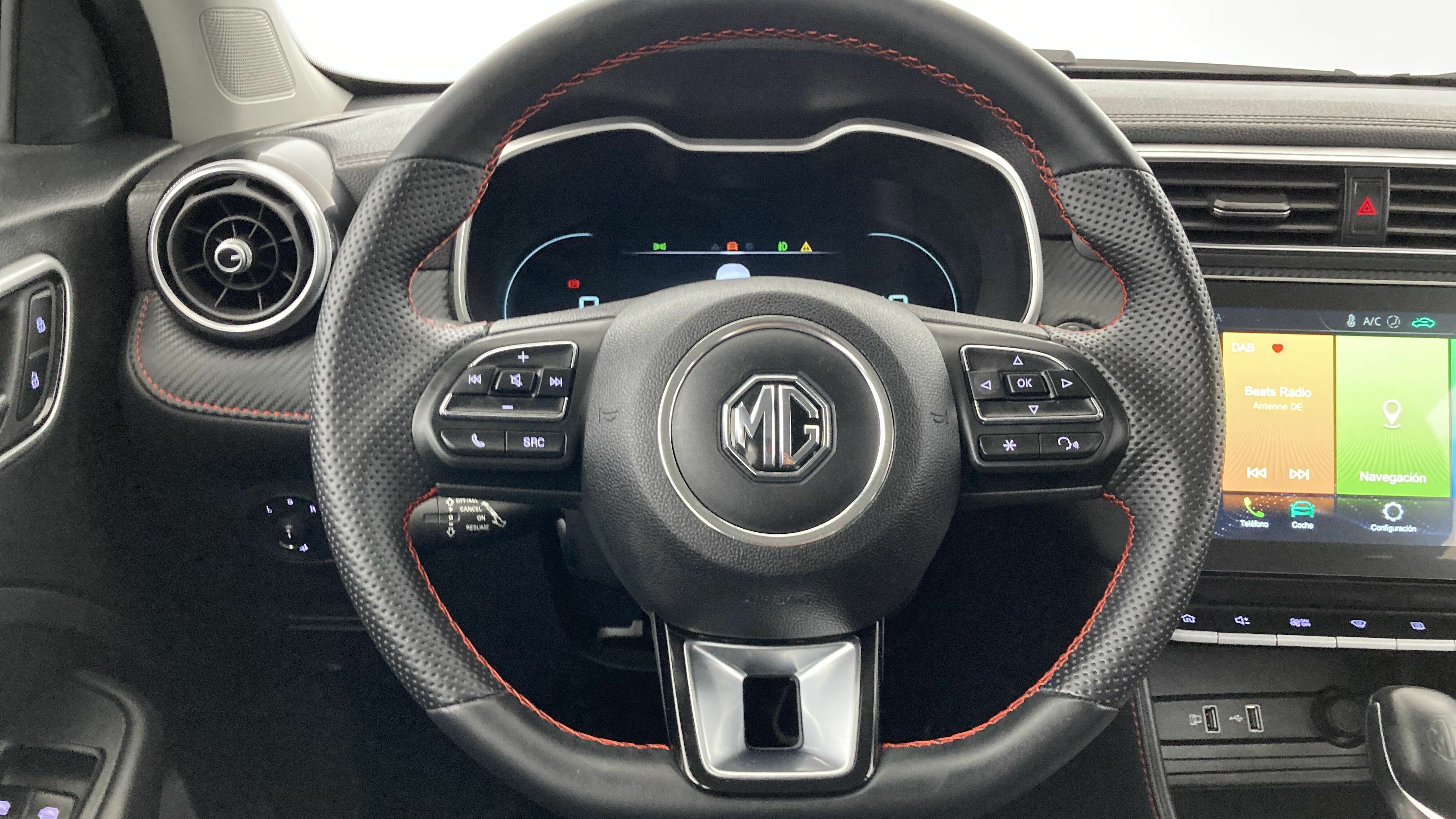 mg zs luxury 1.0 T-GDI 110 AT 2024 cosmic silver 18