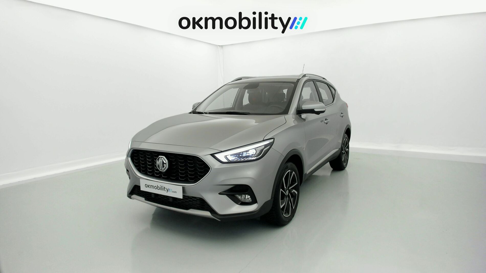 mg zs luxury 1.0 T-GDI 110 AT 2024 cosmic silver 1