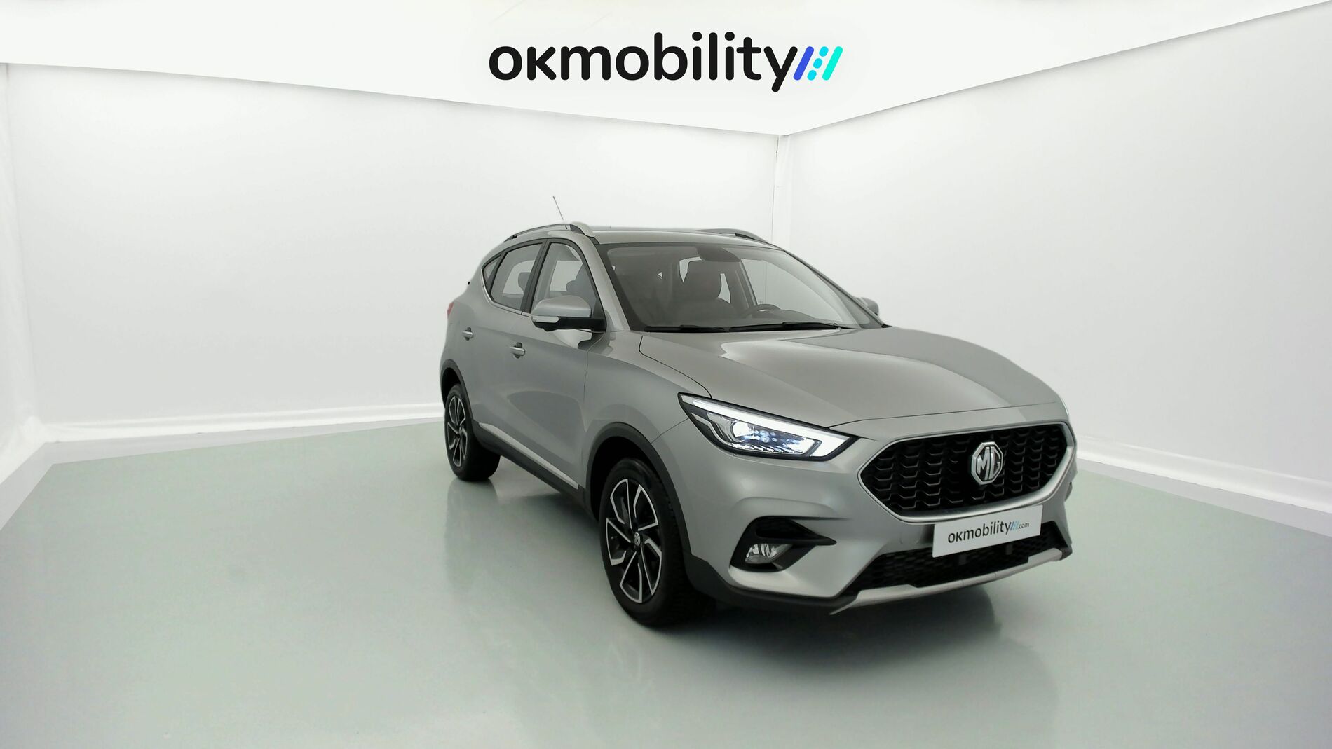 mg zs luxury 1.0 T-GDI 110 AT 2024 cosmic silver 3
