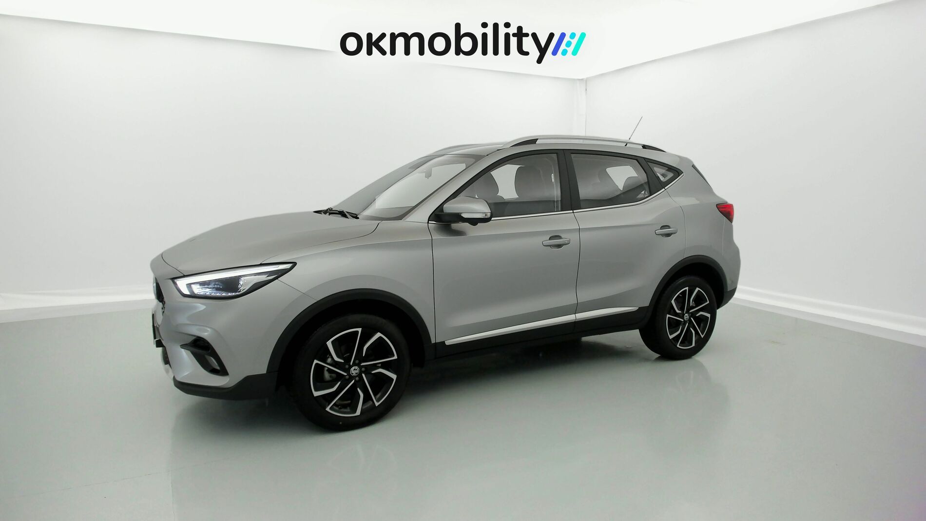 mg zs luxury 1.0 T-GDI 110 AT 2024 cosmic silver 5