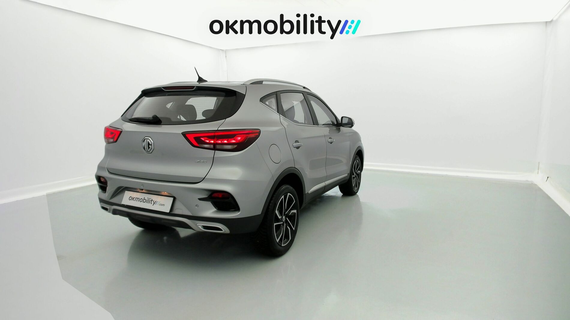 mg zs luxury 1.0 T-GDI 110 AT 2024 cosmic silver 12
