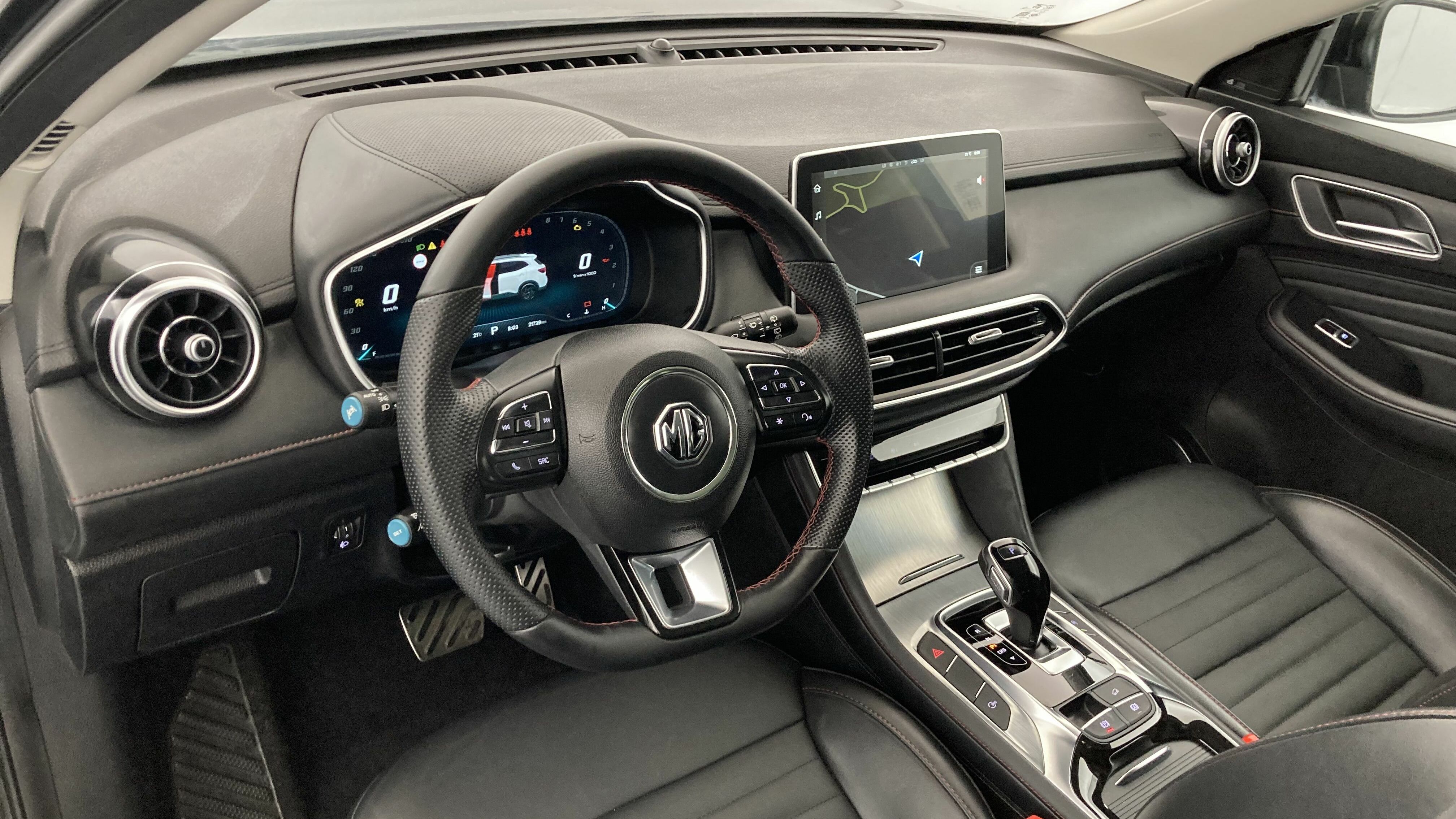 mg hs luxury 1.5 T-GDI 162 AT 2024 pebble black 15