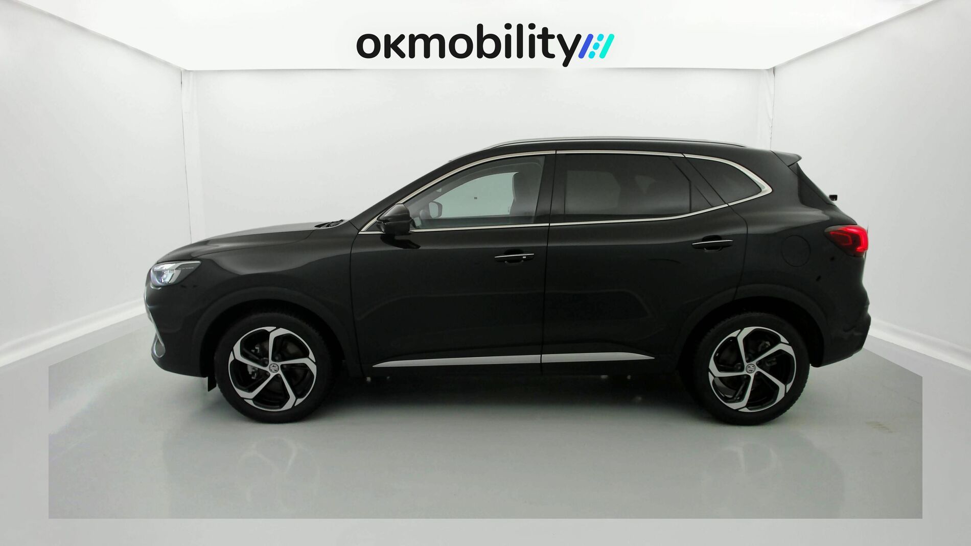 mg hs luxury 1.5 T-GDI 162 AT 2024 pebble black 7