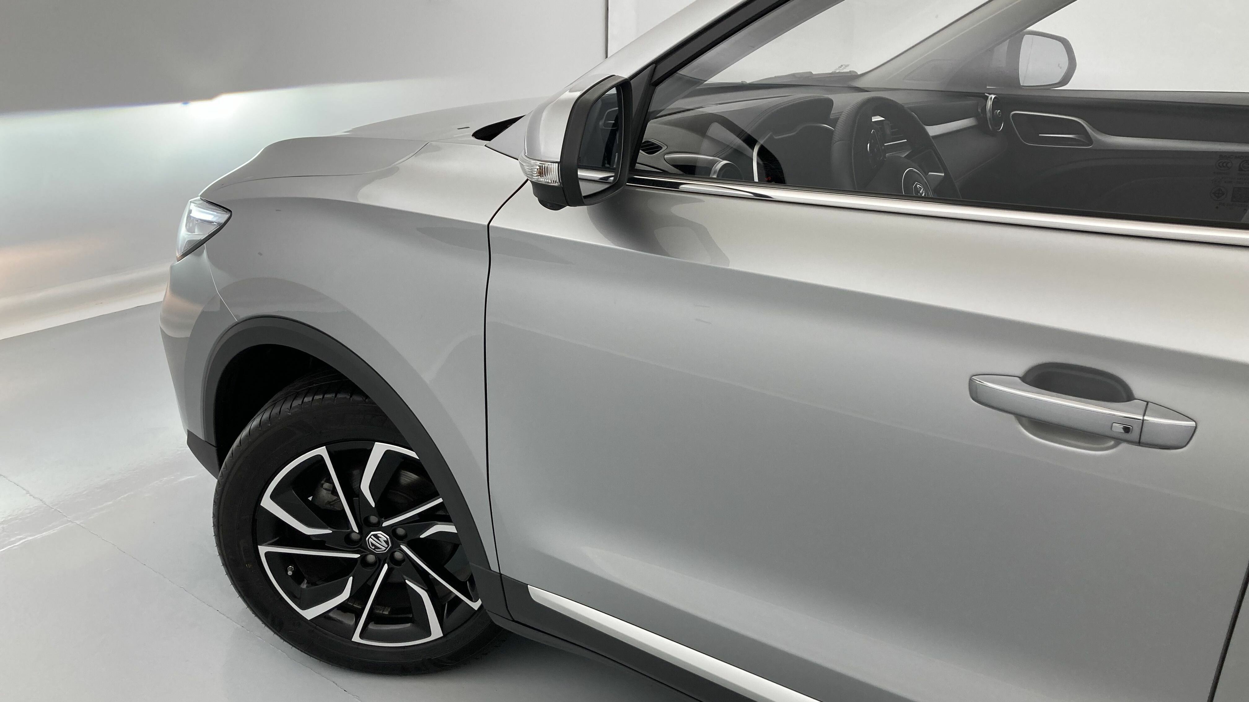 mg zs luxury 1.0 T-GDI 110 AT 2024 cosmic silver 28