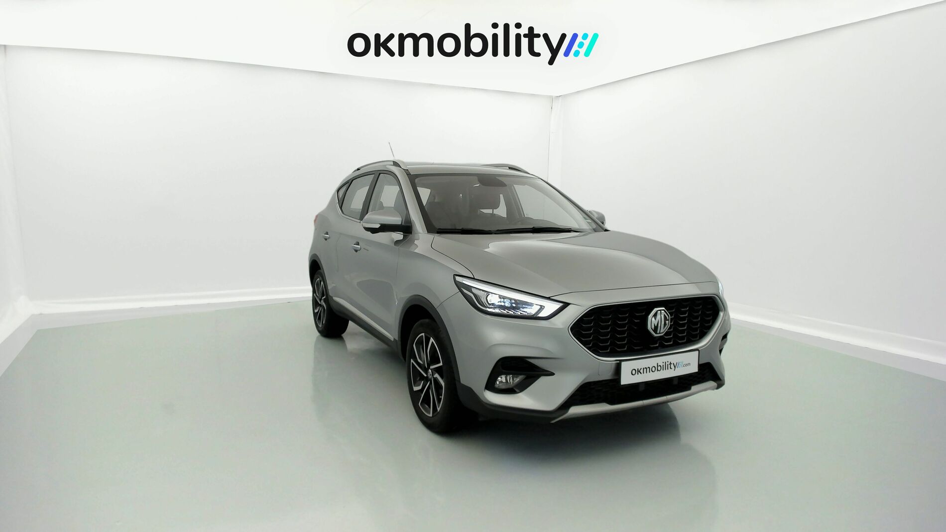 mg zs luxury 1.0 T-GDI 110 AT 2024 cosmic silver 3